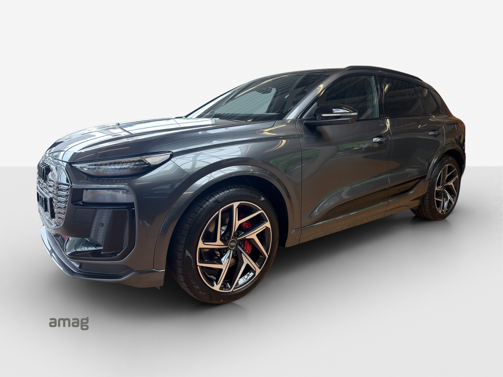 AUDI SQ6 e-tron quattro