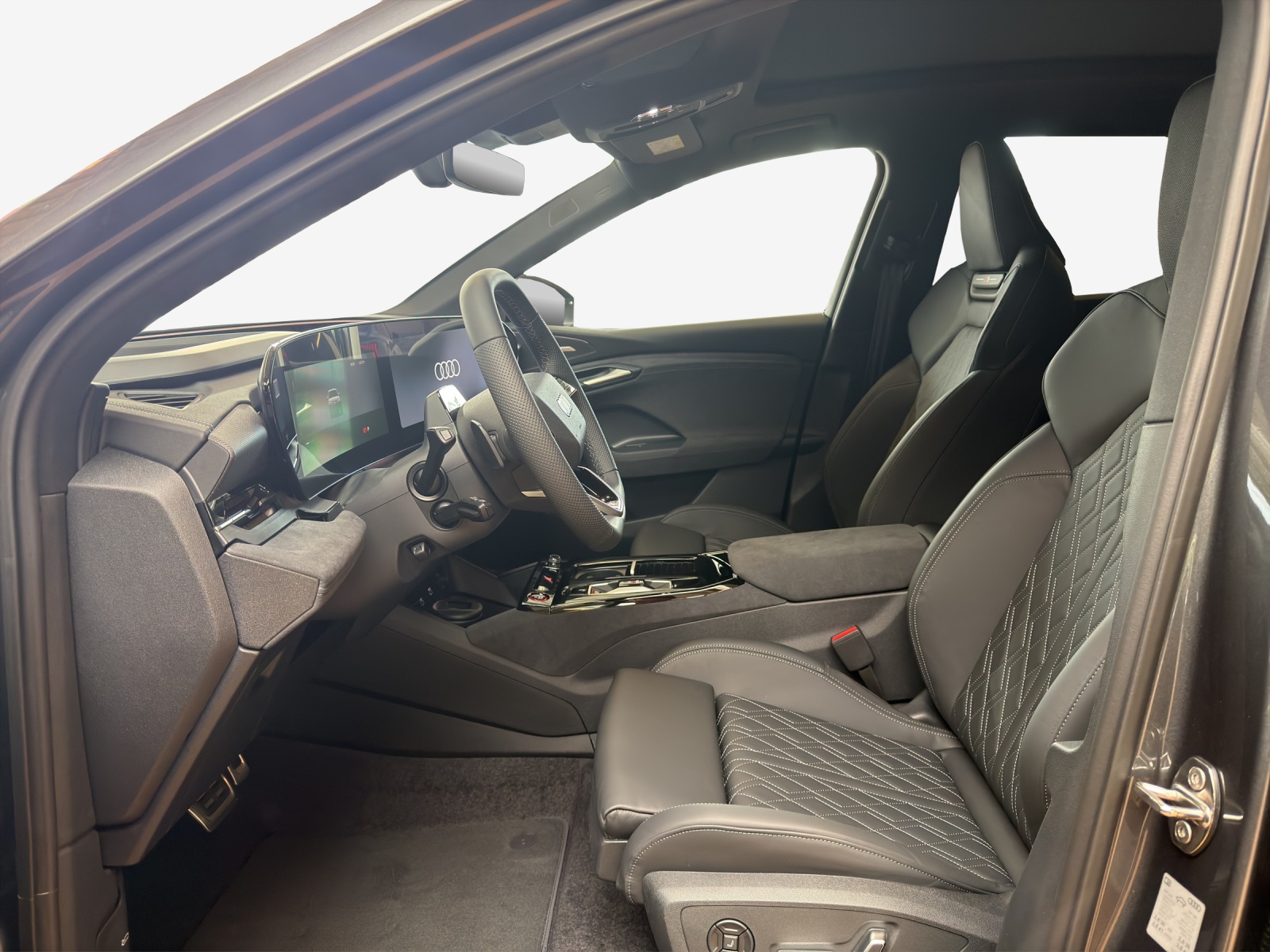 AUDI SQ6 e-tron quattro-image-7