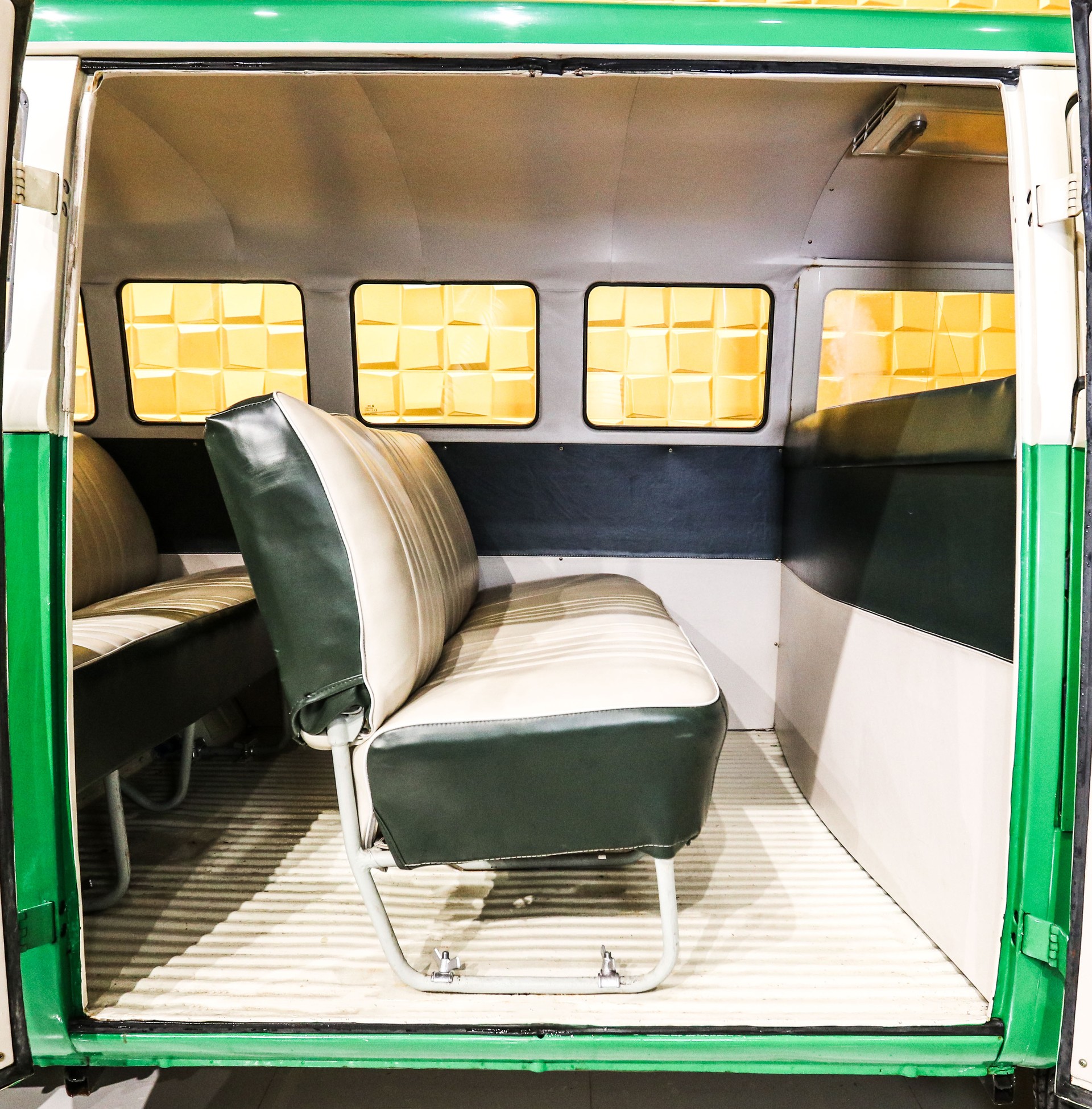 VW T1 Combi Brasil-image-17