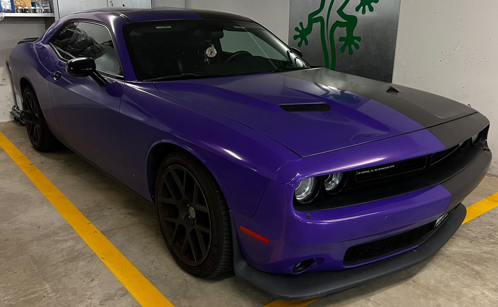 DODGE Challenger