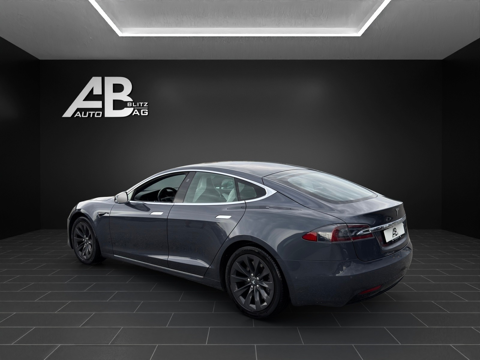 TESLA Model S 75 D 4x4 mit 525 PS-showroom-element-2