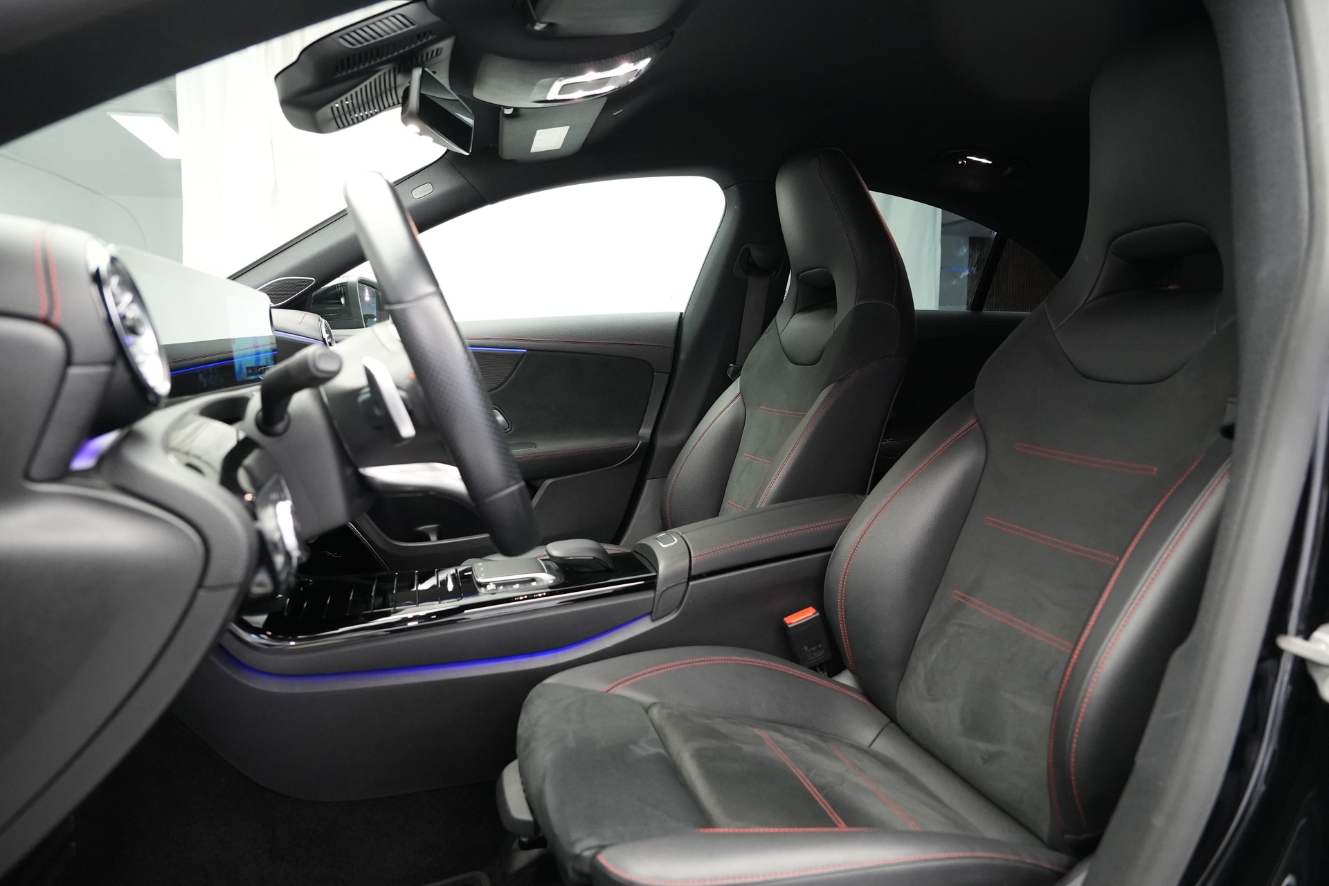 MERCEDES-BENZ CLA 200 AMG Line 7G-DCT *CH-Fahrzeug*-image-12