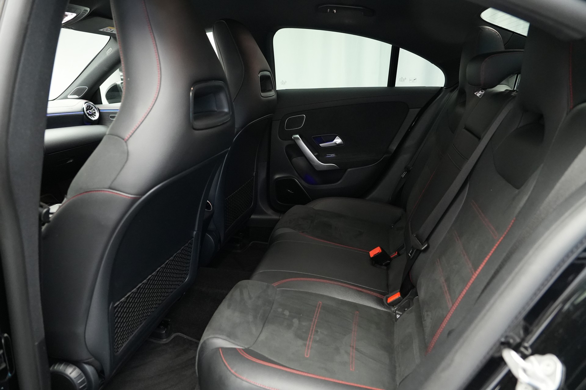 MERCEDES-BENZ CLA 200 AMG Line 7G-DCT *CH-Fahrzeug*-image-13