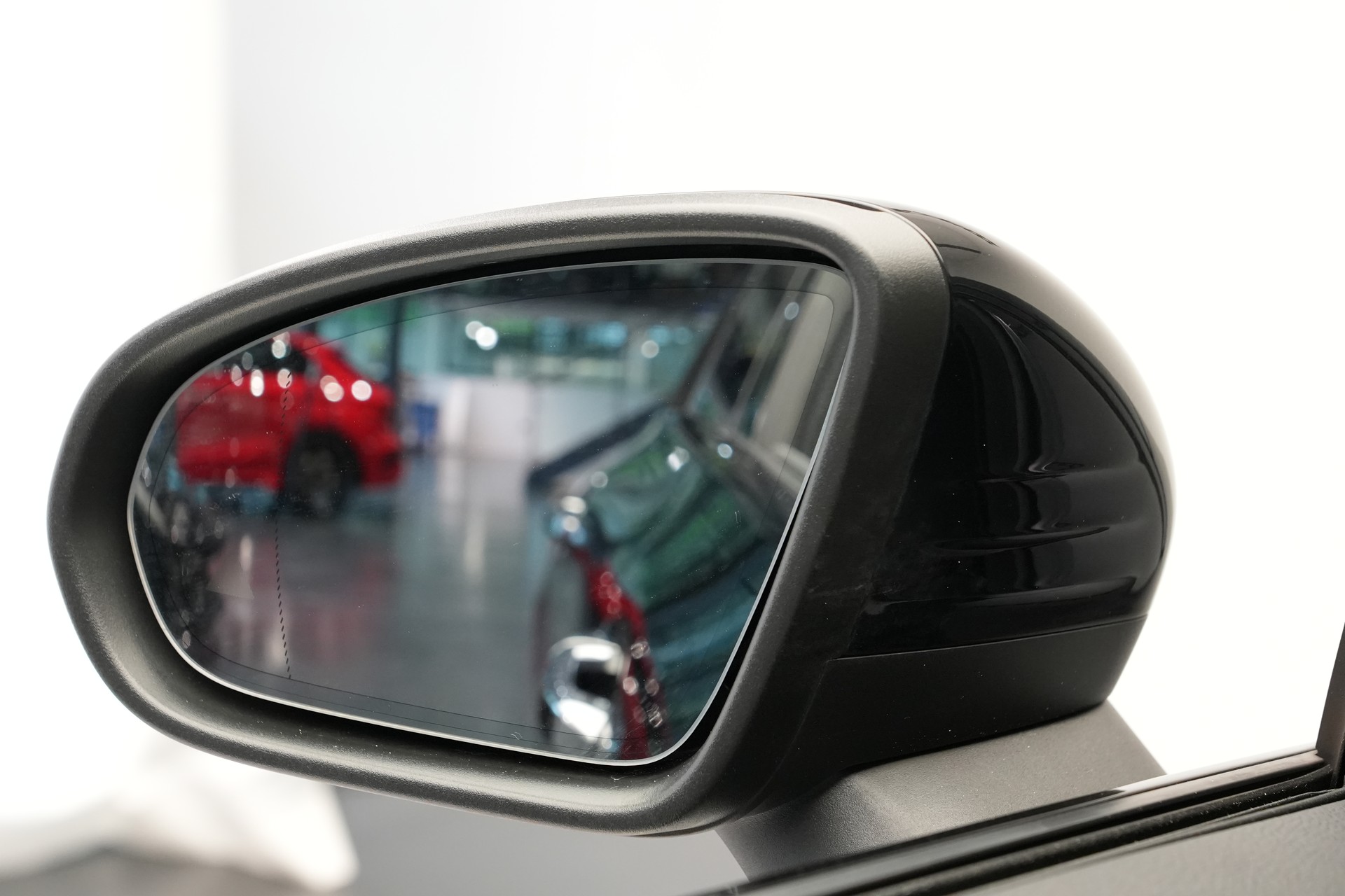 MERCEDES-BENZ CLA 200 AMG Line 7G-DCT *CH-Fahrzeug*-image-21