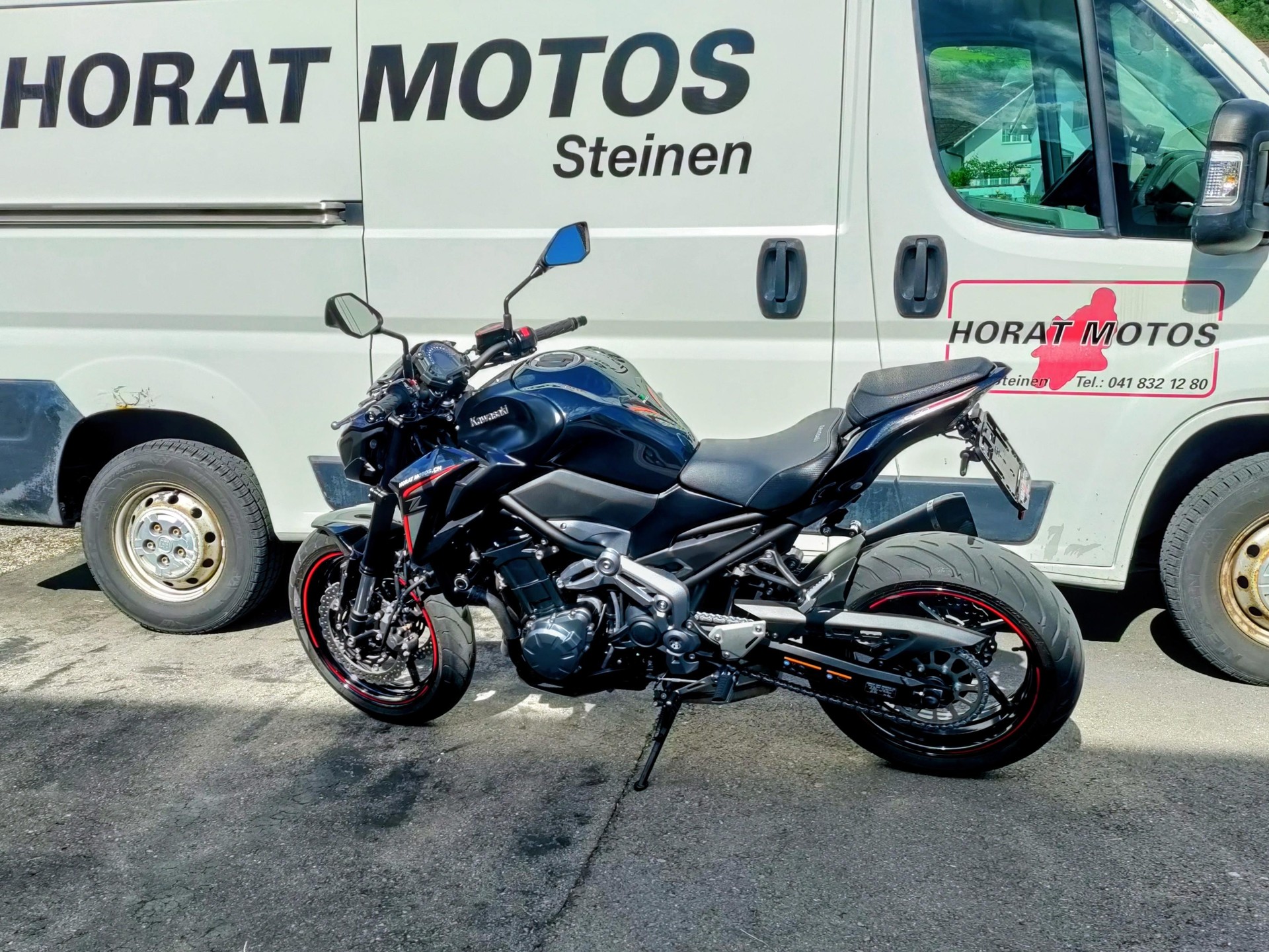 KAWASAKI Z 900-image-2