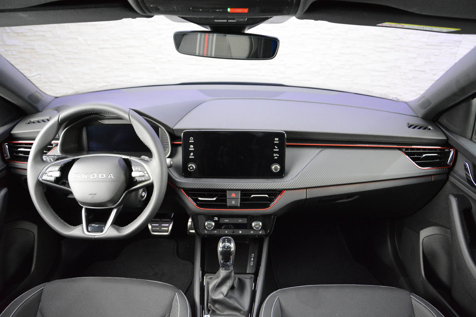 SKODA Scala 1.5 TSI Monte Carlo DSG-image-11