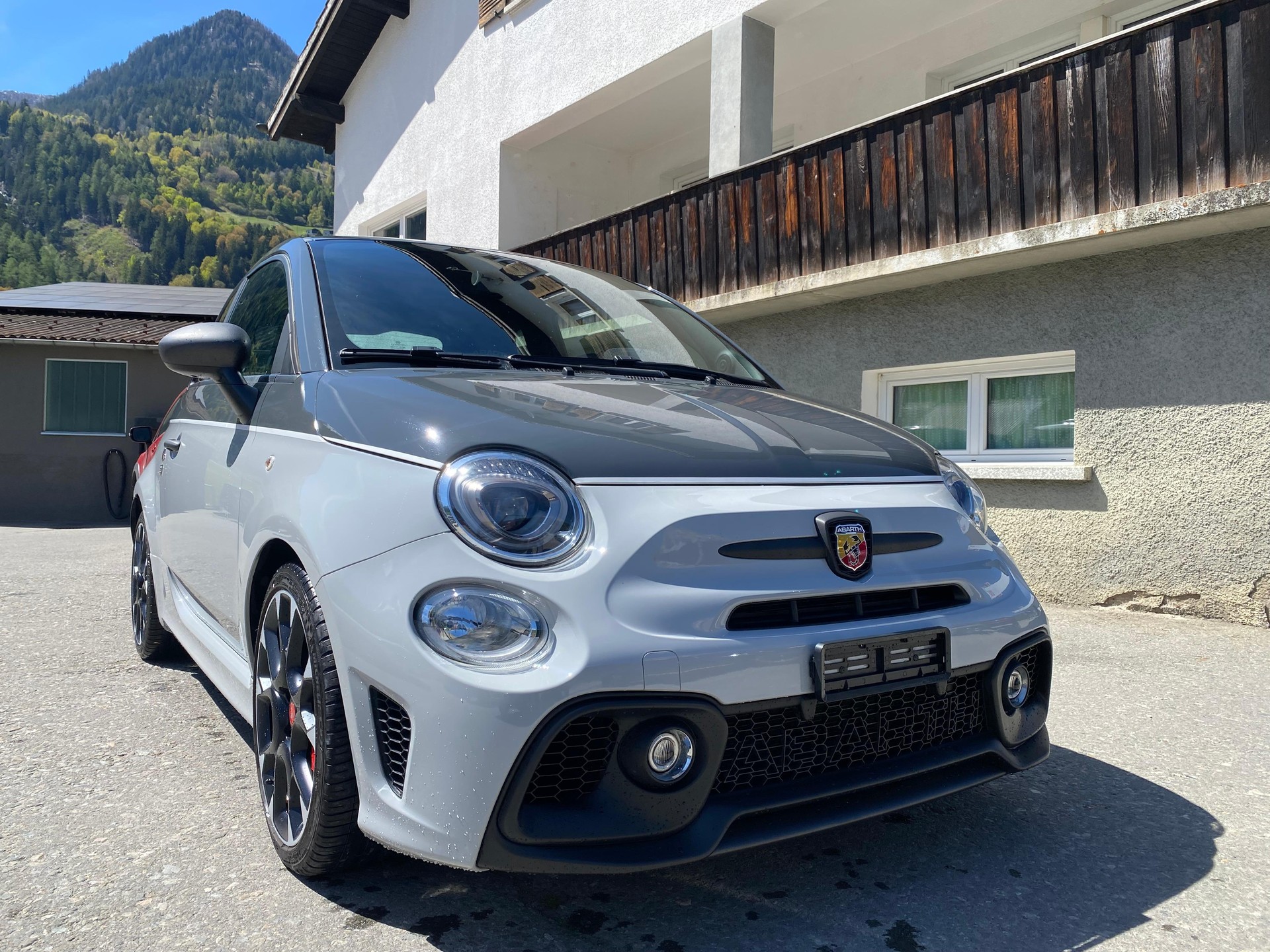 FIAT 595 Abarth 1.4 T-Jet 180 Competizione-image-3