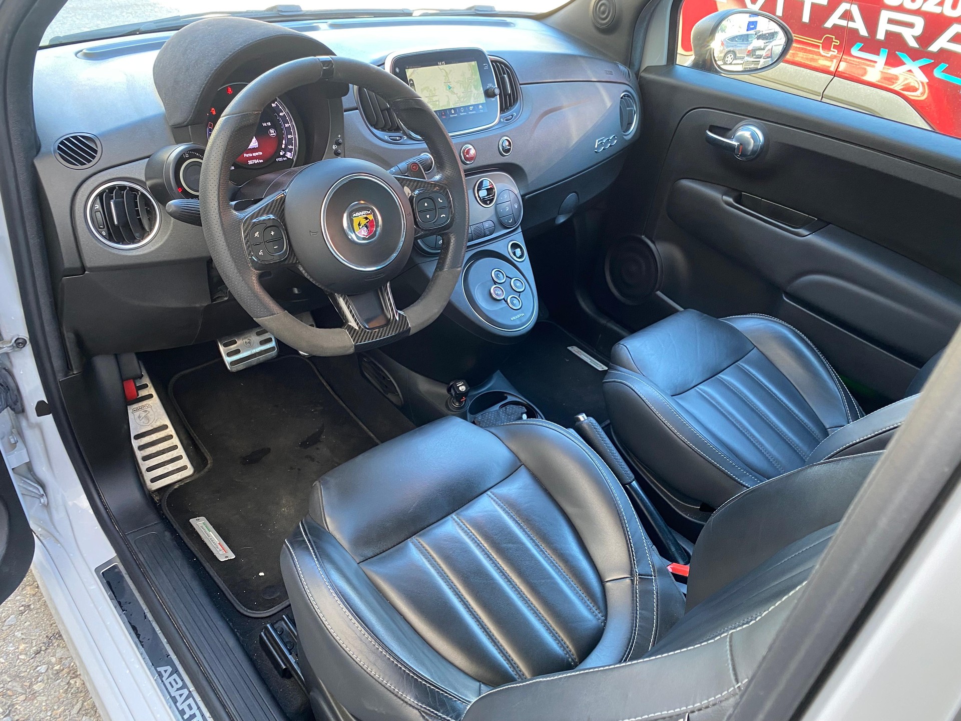 FIAT 595 Abarth 1.4 T-Jet 180 Competizione-image-7