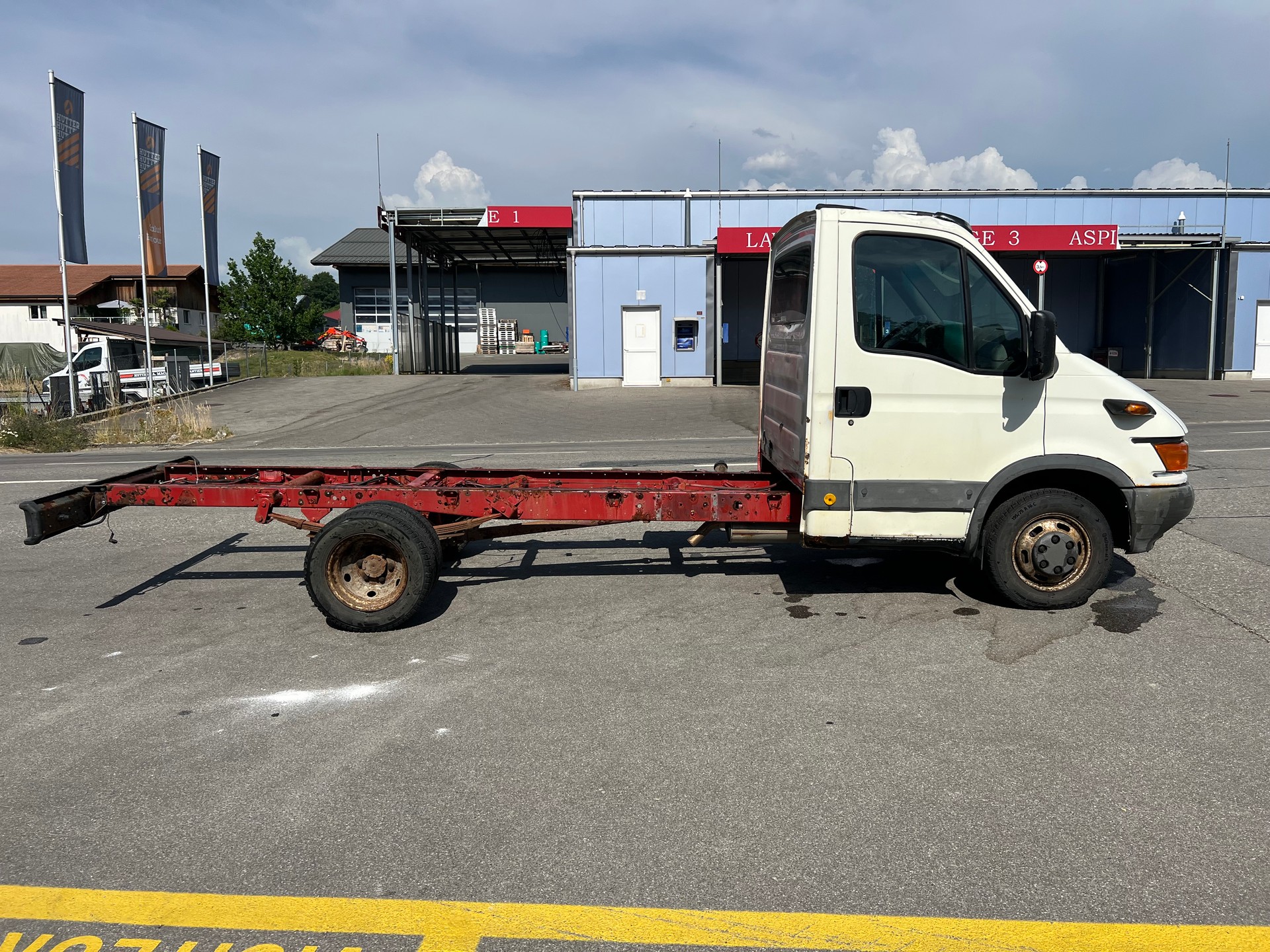 IVECO 35C15 2.8 Diesel Euro3 Châssis cabine-image-7
