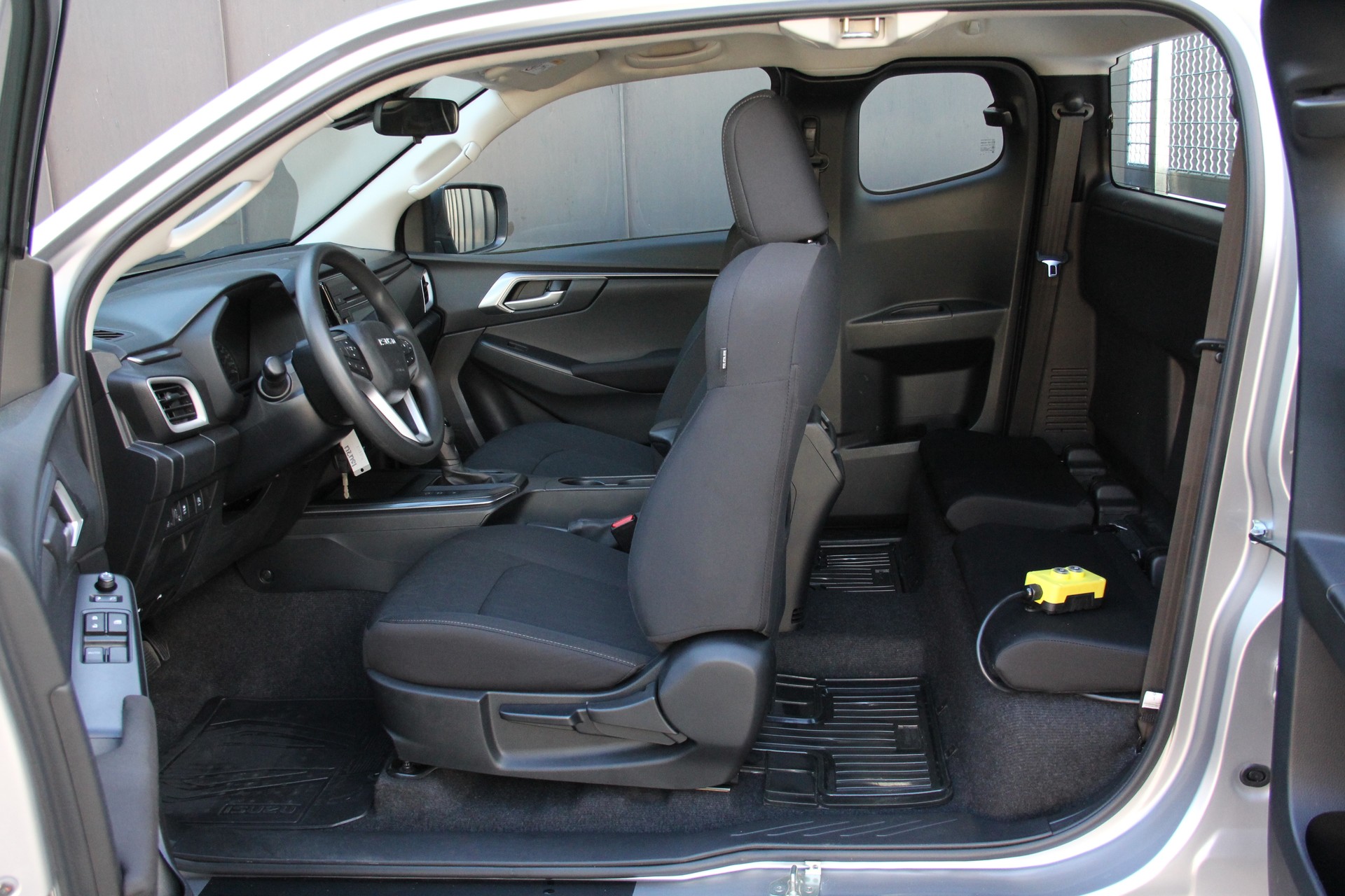 ISUZU D-MAX 1.9 SpaceCab N60B 4x4 **KIPPER-3-SEITEN** ANHÄNGERKUP.-3500Kg **5-JAHRE-WERKSGARANTIE** **AUTOMAT** *EDELSTAHL-BODEN*-image-11