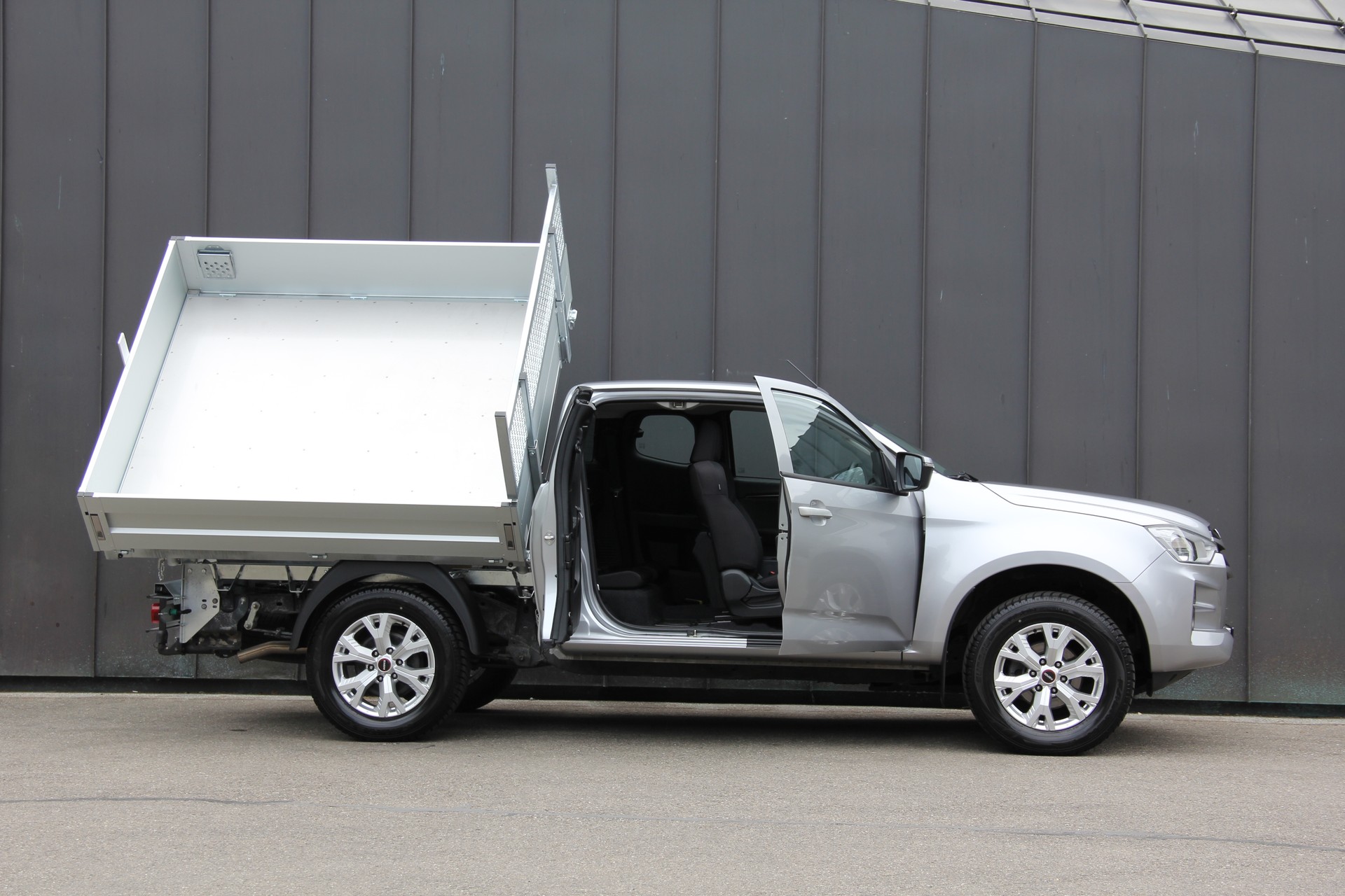ISUZU D-MAX 1.9 SpaceCab N60B 4x4 **KIPPER-3-SEITEN** ANHÄNGERKUP.-3500Kg **5-JAHRE-WERKSGARANTIE** **AUTOMAT** *EDELSTAHL-BODEN*-image-2