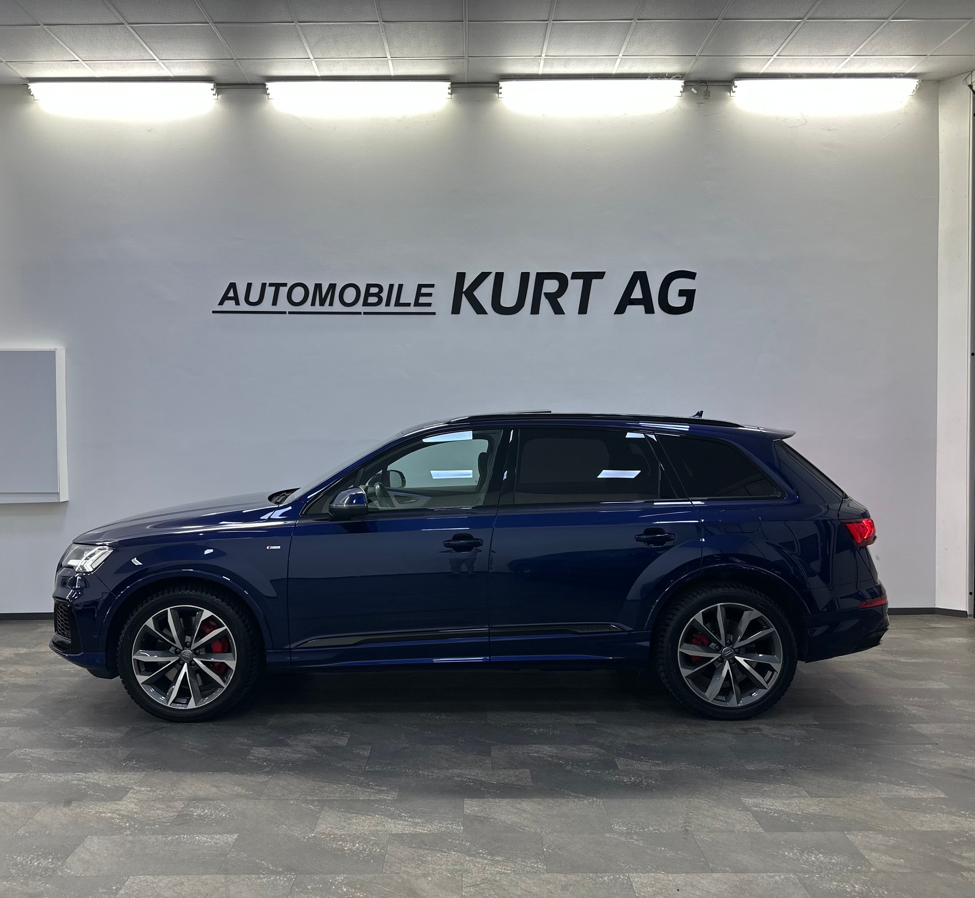 AUDI Q7 55 TFSI e quattro PHEV S line tiptronic-showroom-element-2