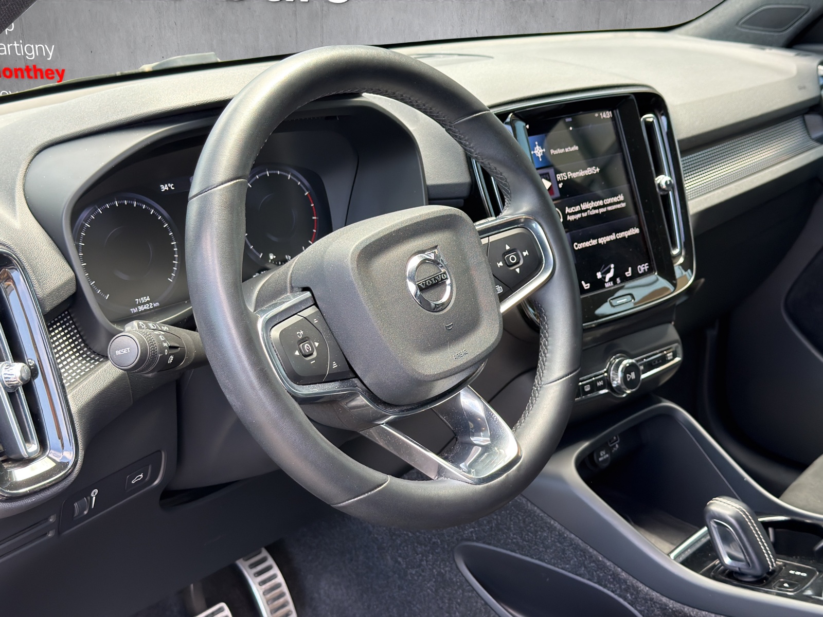 VOLVO XC40 T3 R-Design Geartronic-image-11