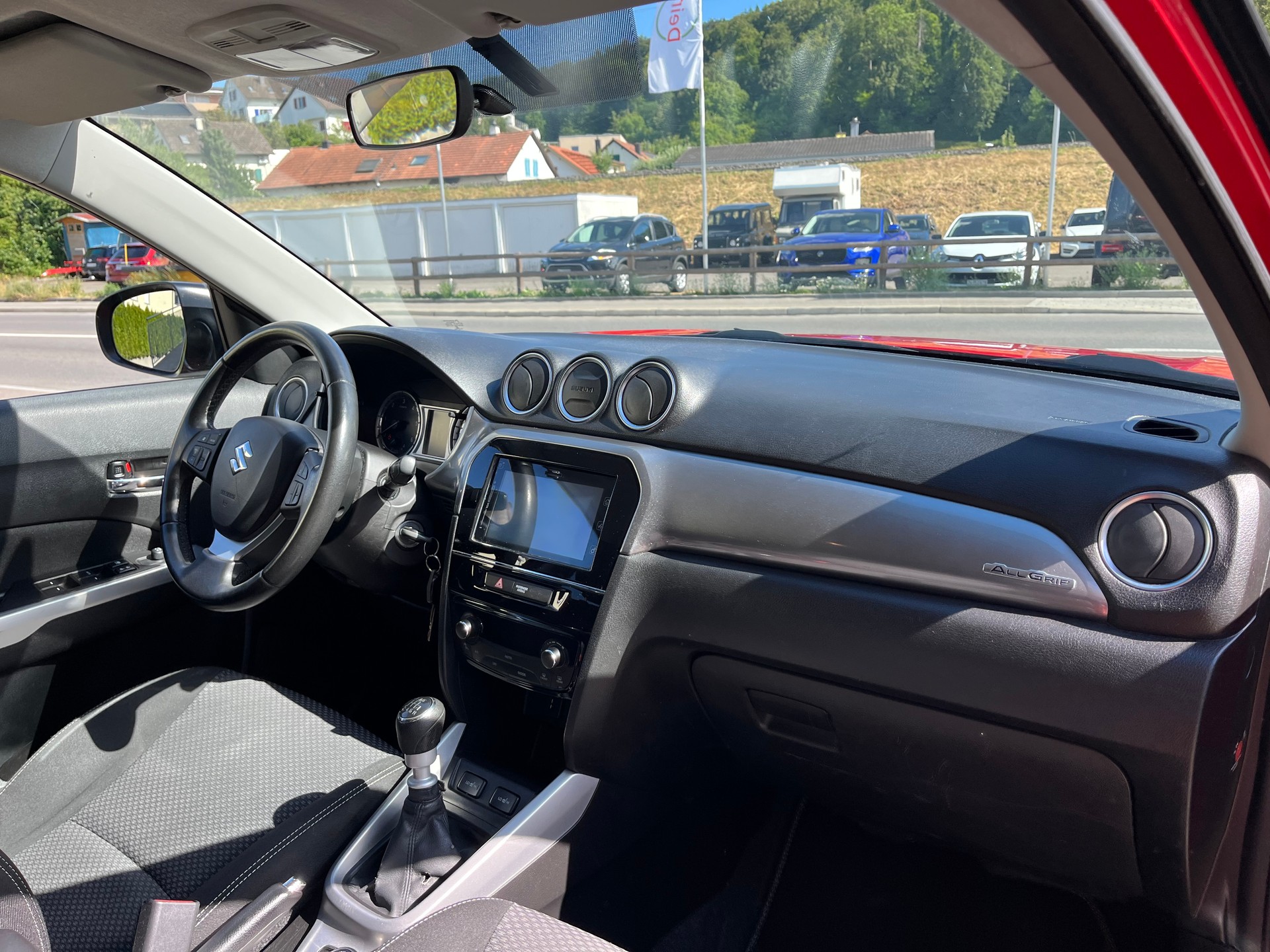 SUZUKI Vitara 1.6 TD Compact+-image-3