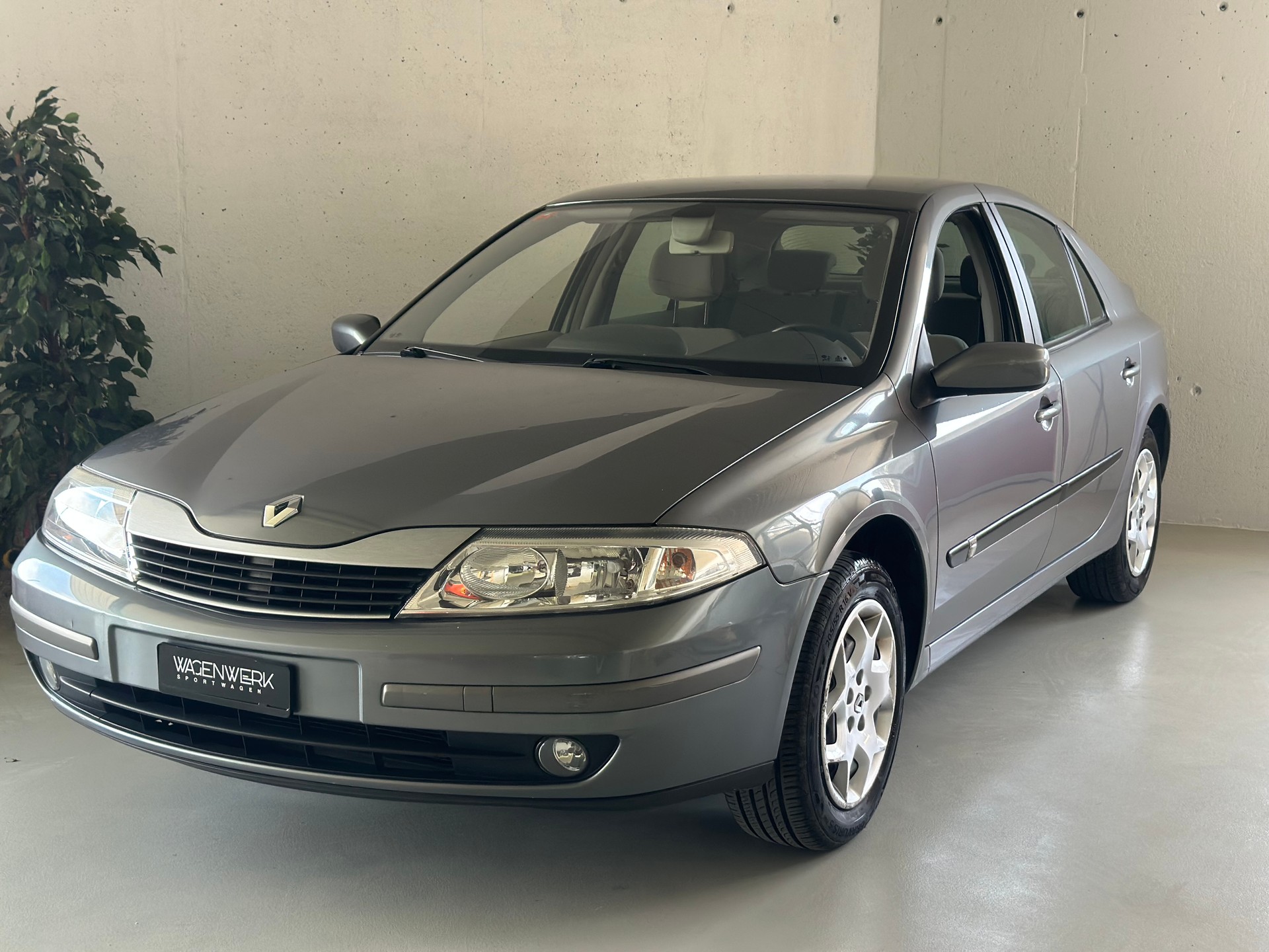 RENAULT Laguna 2.0 16V Dynamique Automatic