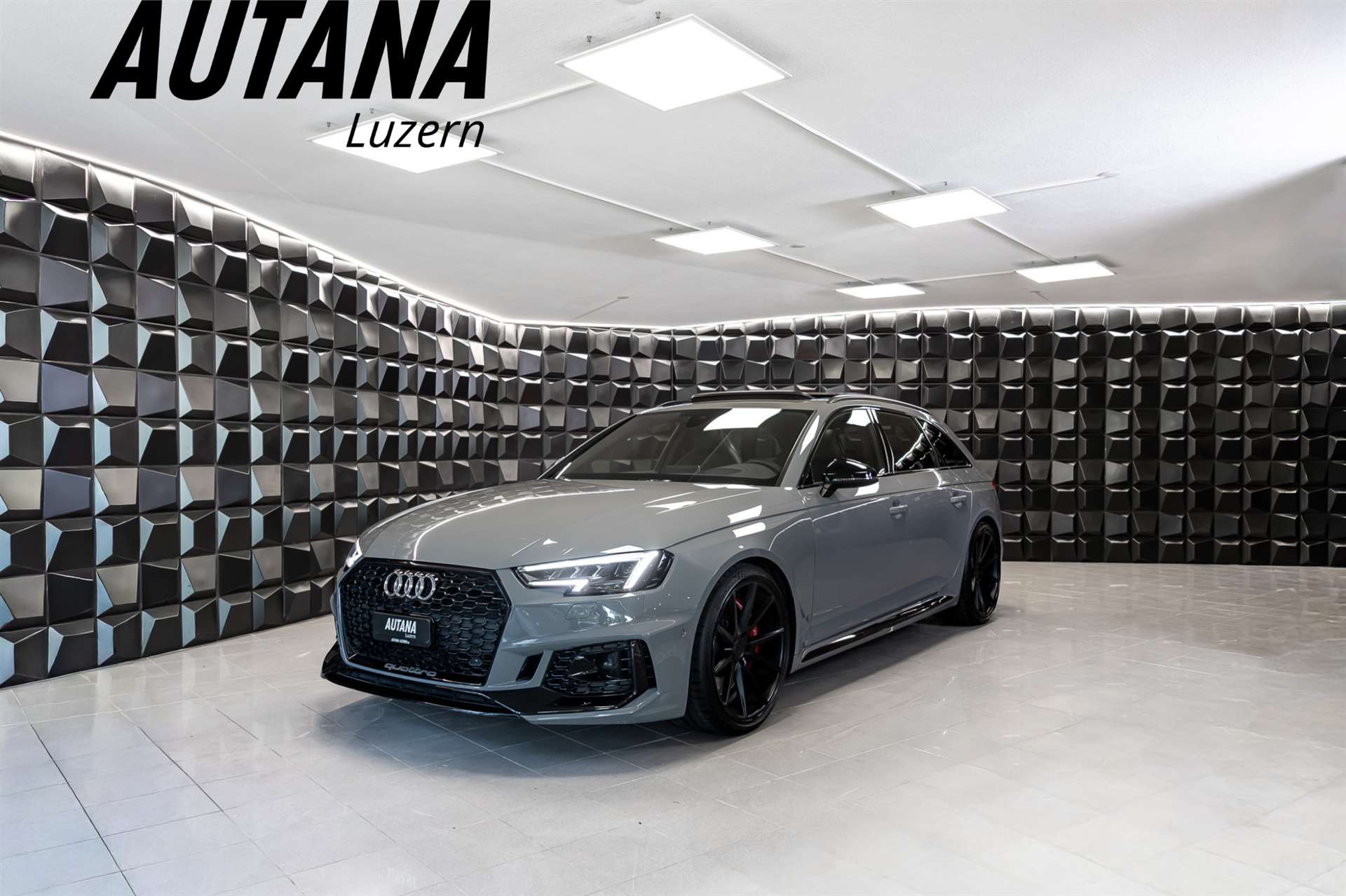 AUDI RS4 Avant 2.9 TFSI quattro tiptronic
