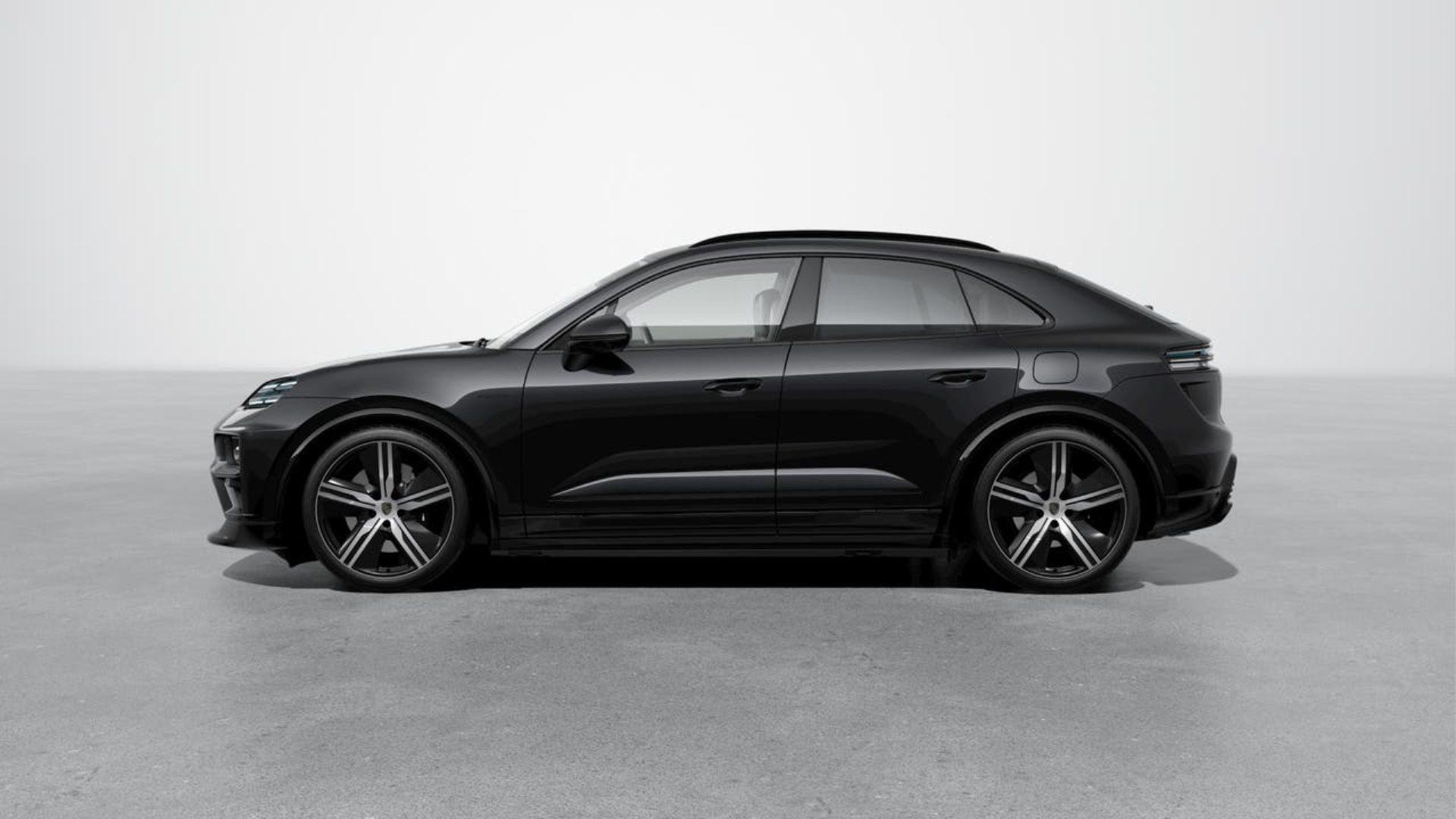 PORSCHE Macan Turbo-showroom-element-1