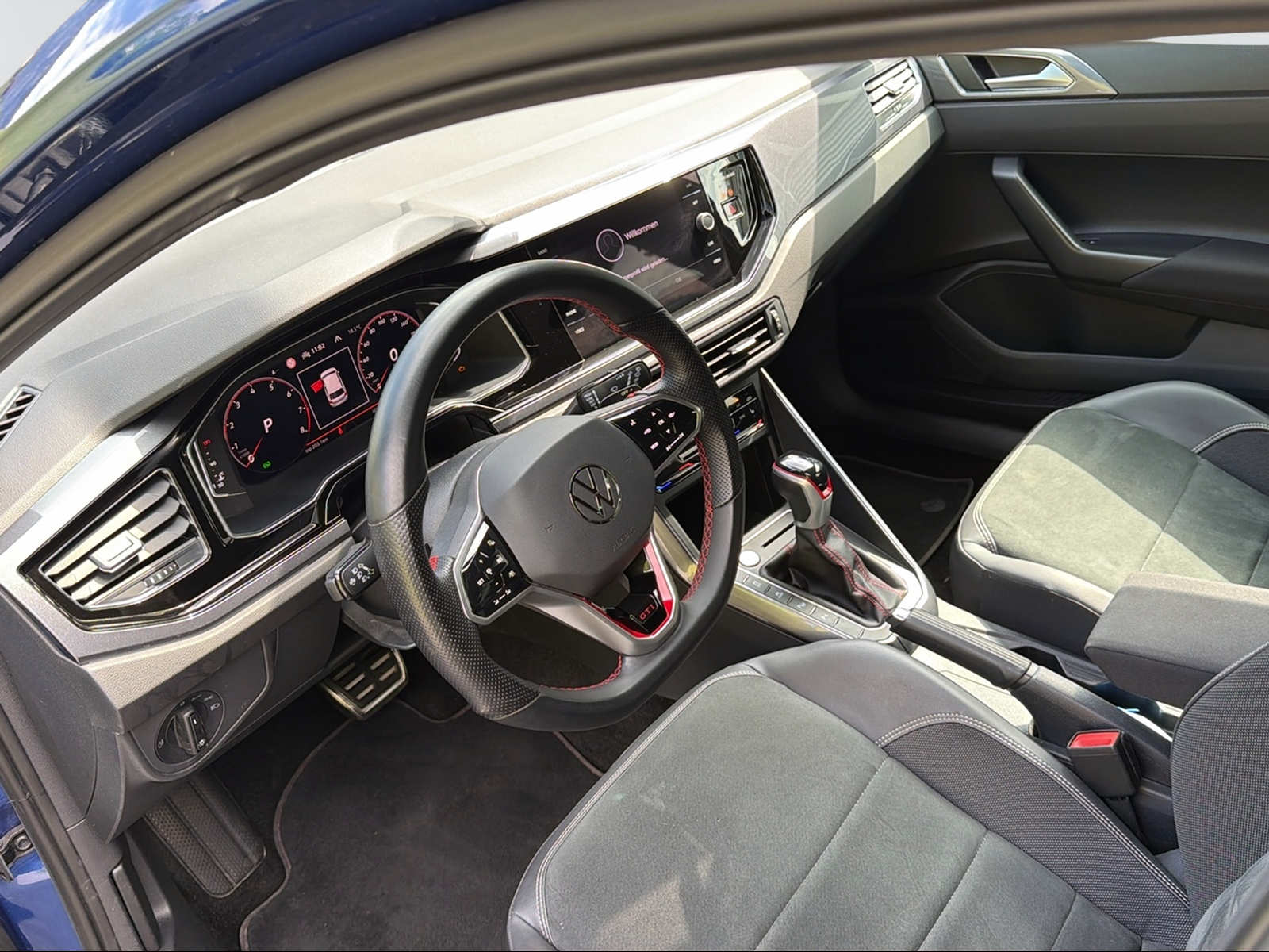 VW Polo 2.0 TSI GTI DSG-image-7