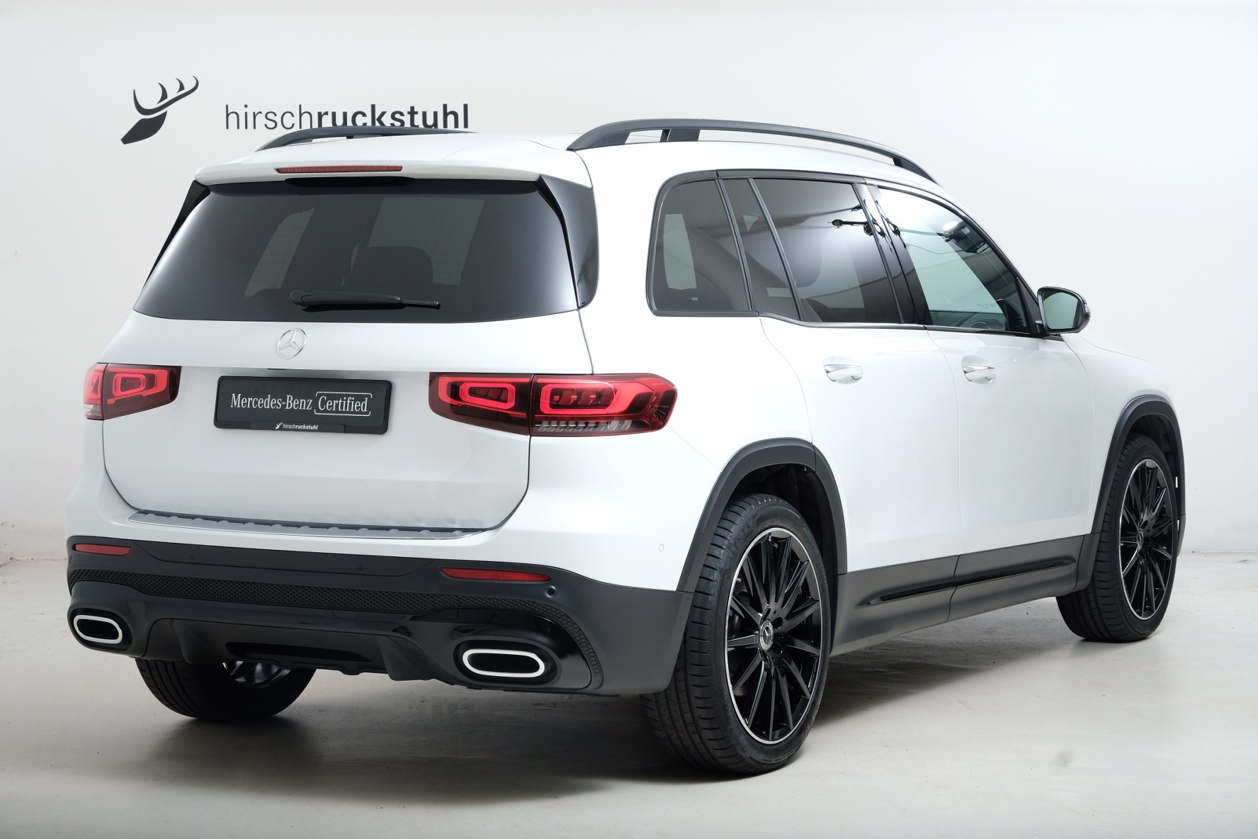 MERCEDES-BENZ GLB 250 4Matic AMG Line 8G-Tronic-showroom-element-3