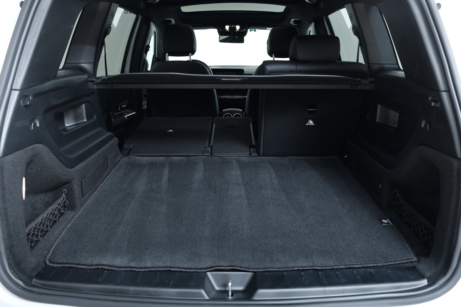 MERCEDES-BENZ GLB 250 4Matic AMG Line 8G-Tronic-image-14