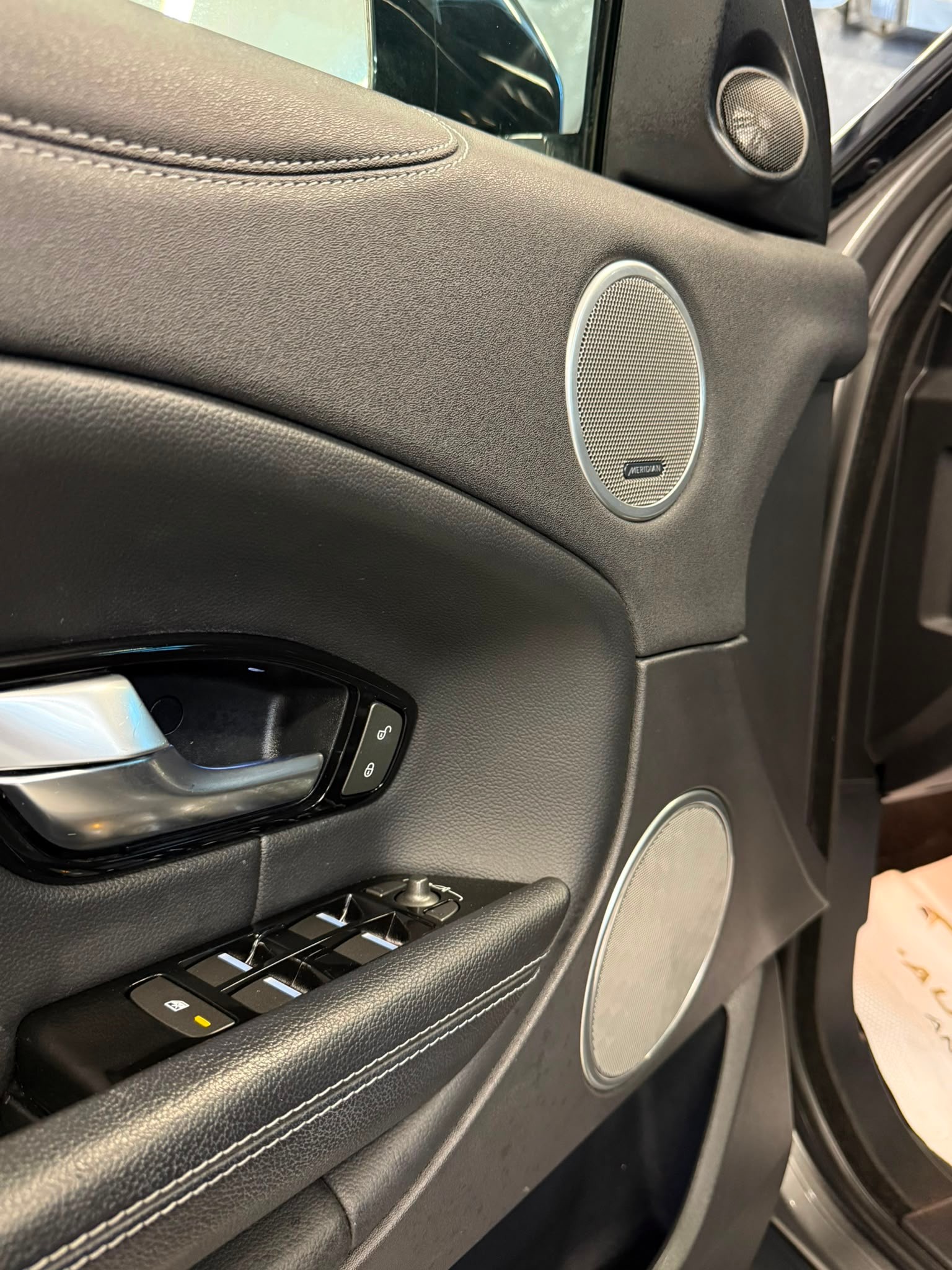 LAND ROVER Range Rover Evoque 2.0 Si4 SE Dynamic AT9-image-13