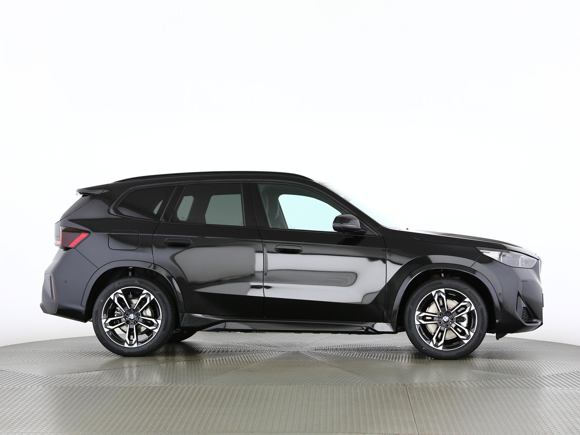 BMW X1 30e xDrive paddles-image-23