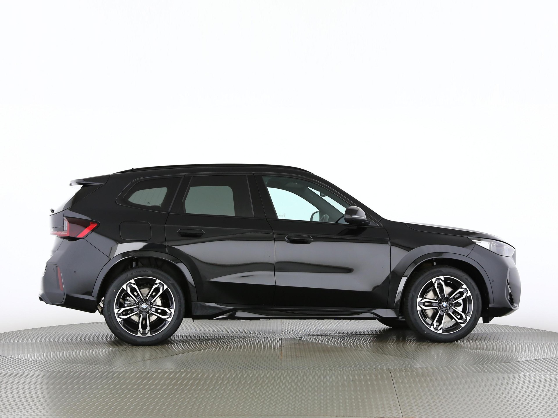 BMW X1 30e xDrive paddles-image-22
