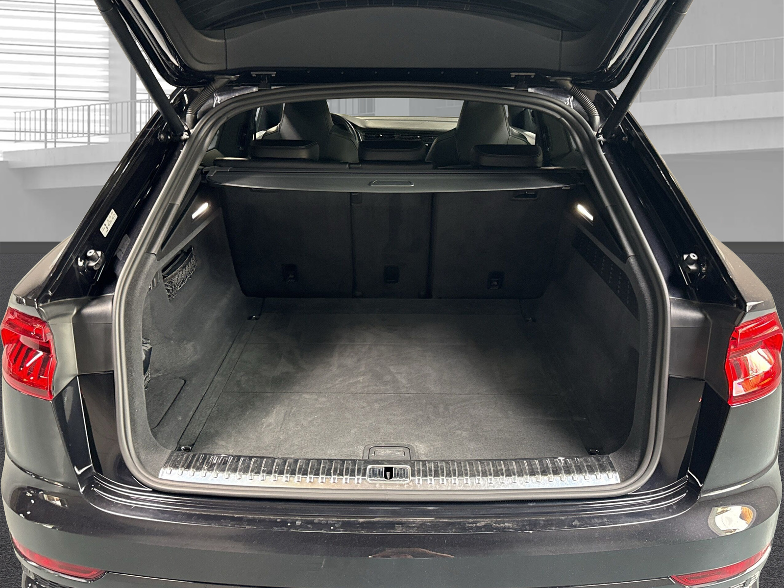 AUDI Q8 50 TDI quattro tiptronic S-Line-image-8