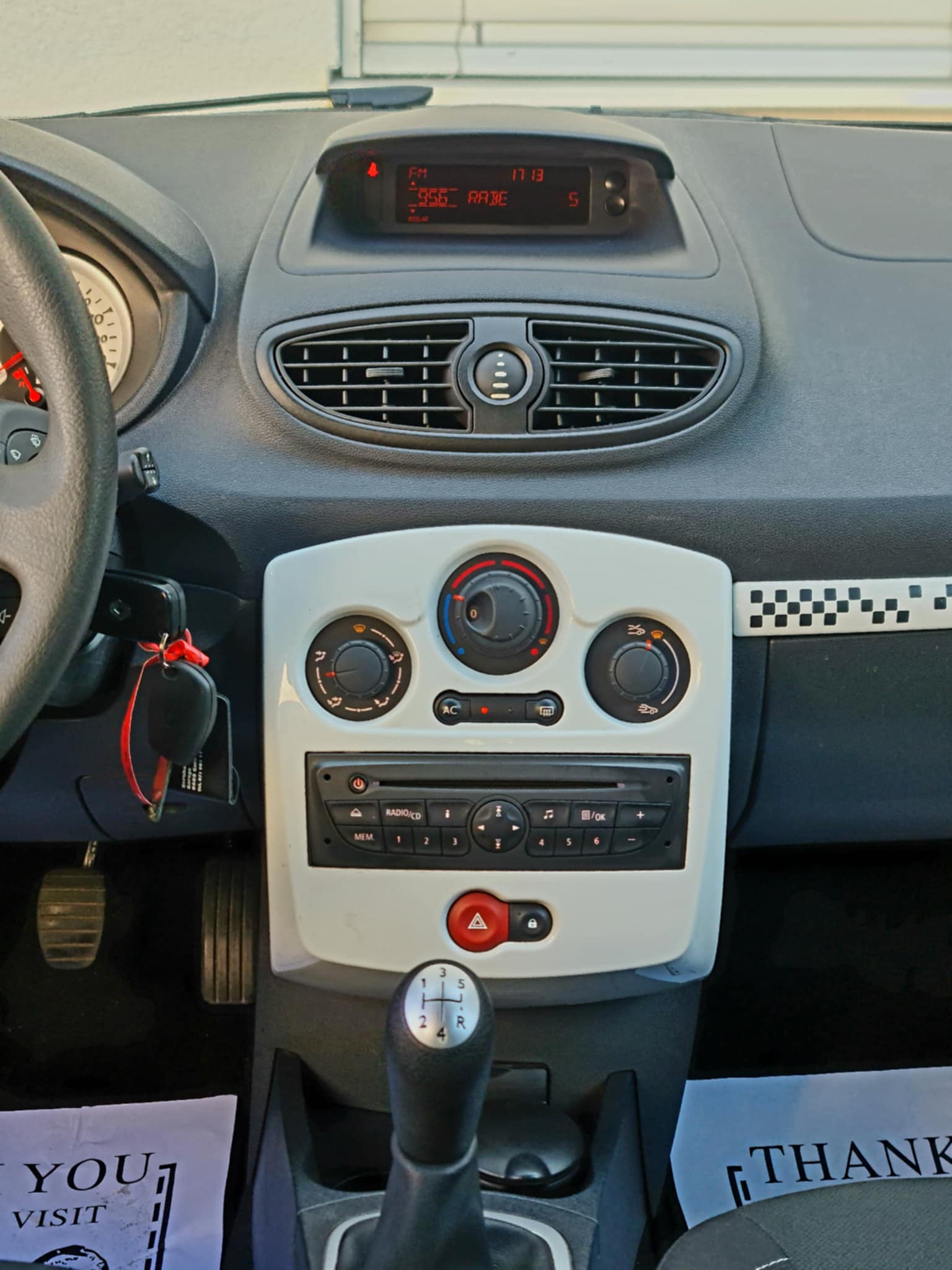 RENAULT Clio 1.2 16V Turbo S-image-10