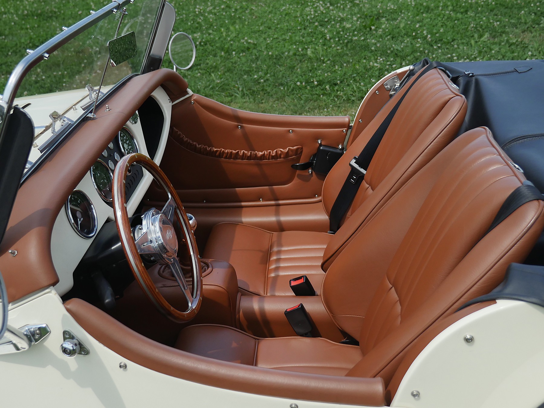 MORGAN 4/4 1.6 Sport-image-9