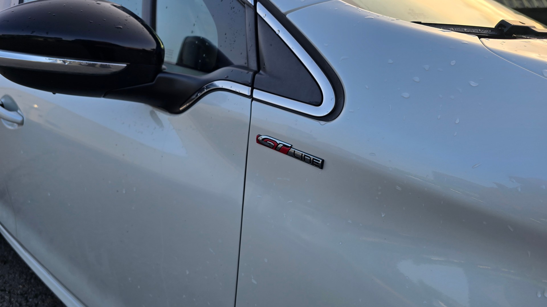PEUGEOT 208 1.2 THP Allure Gt-line-image-5