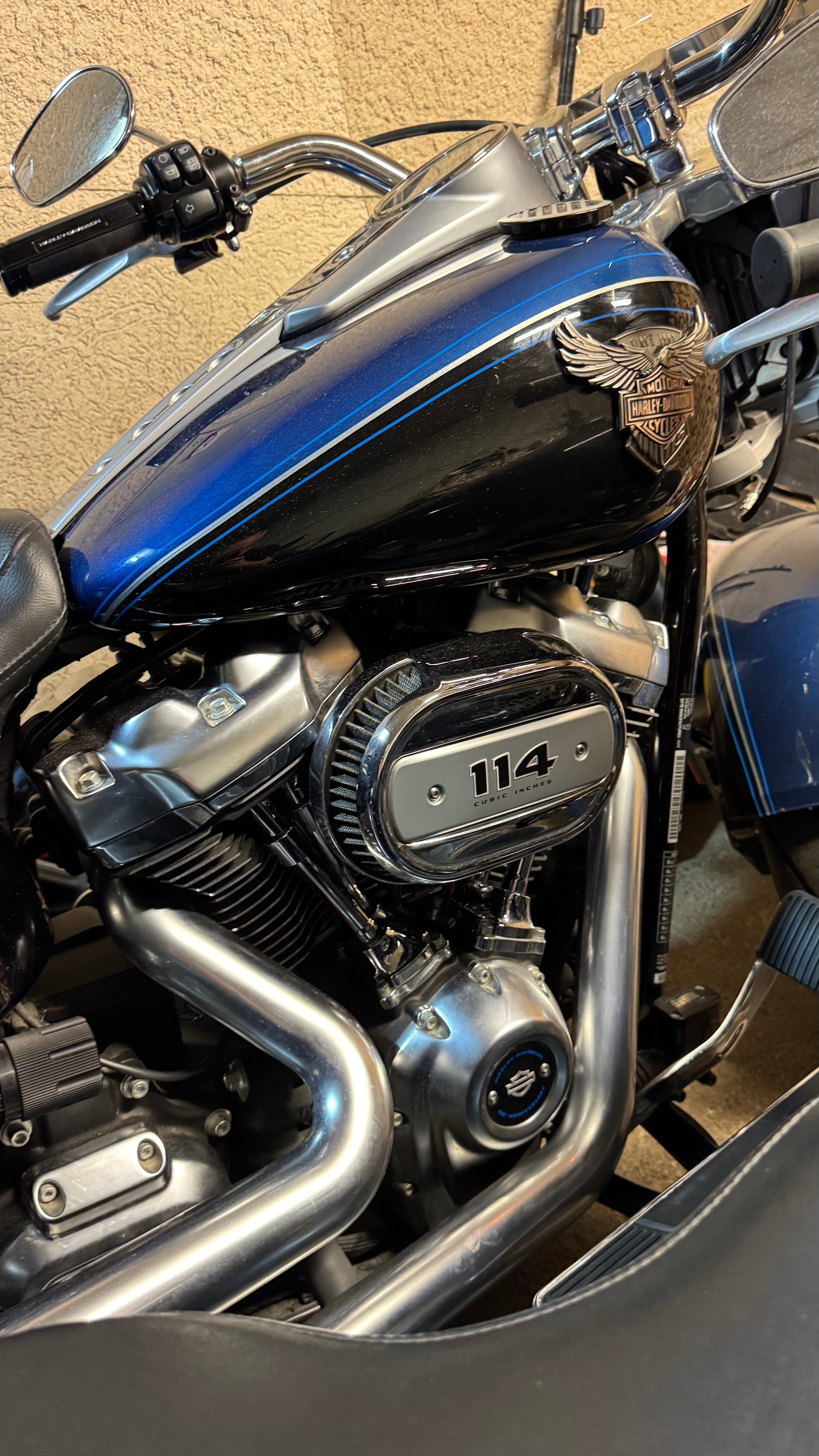 HARLEY-DAVIDSON 5HD1YRKC7JC036817-image-1
