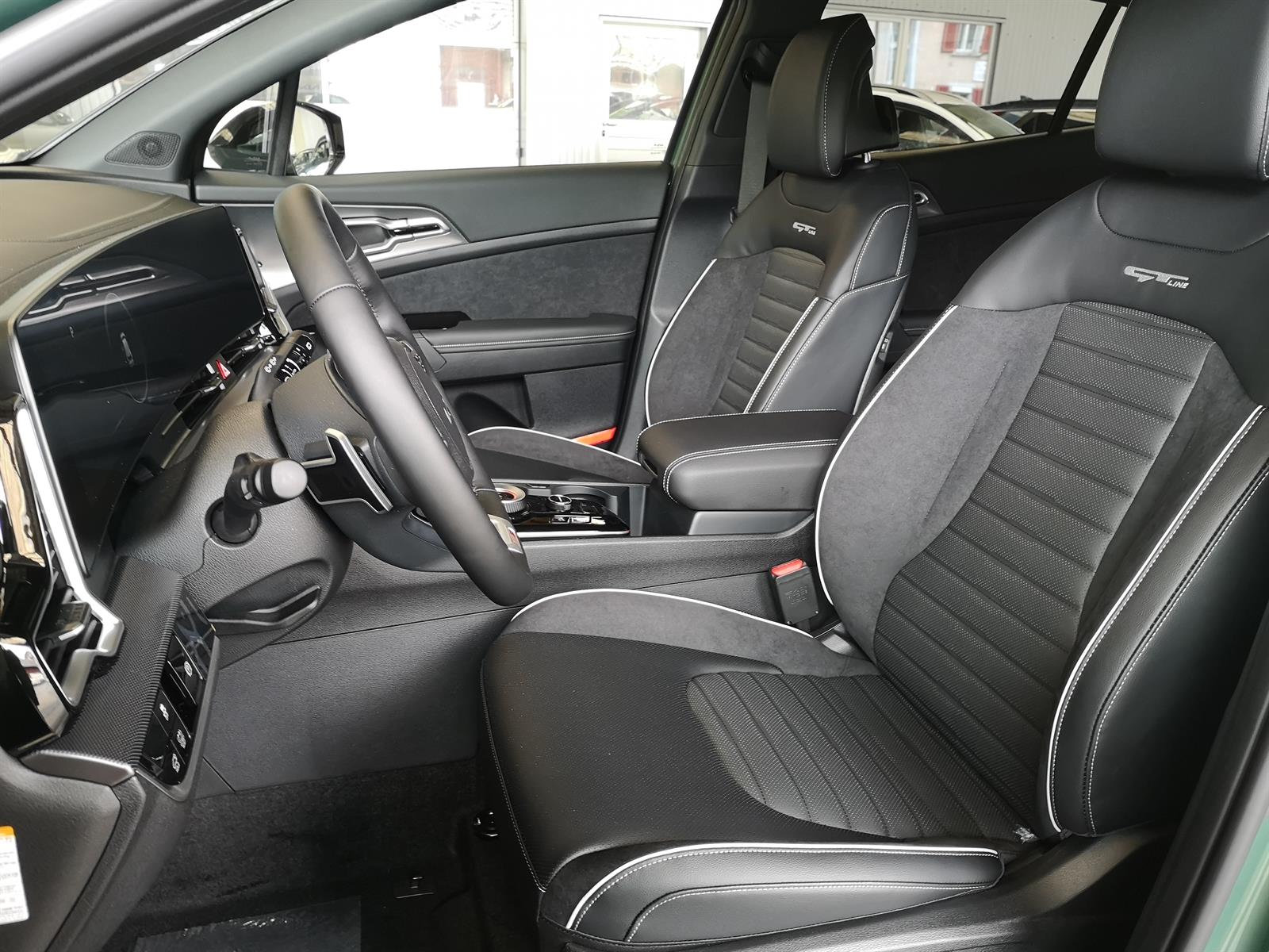 KIA Sportage 1.6 T-GDi Hybrid GT-Line-image-7