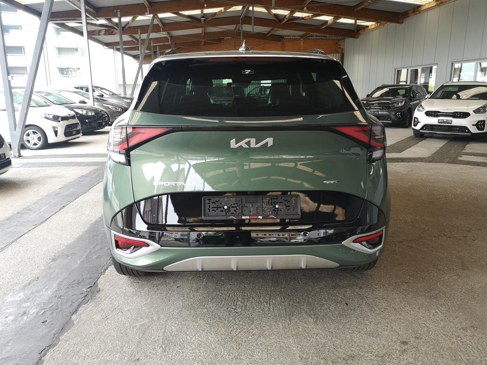 KIA Sportage 1.6 T-GDi Hybrid GT-Line-showroom-element-3