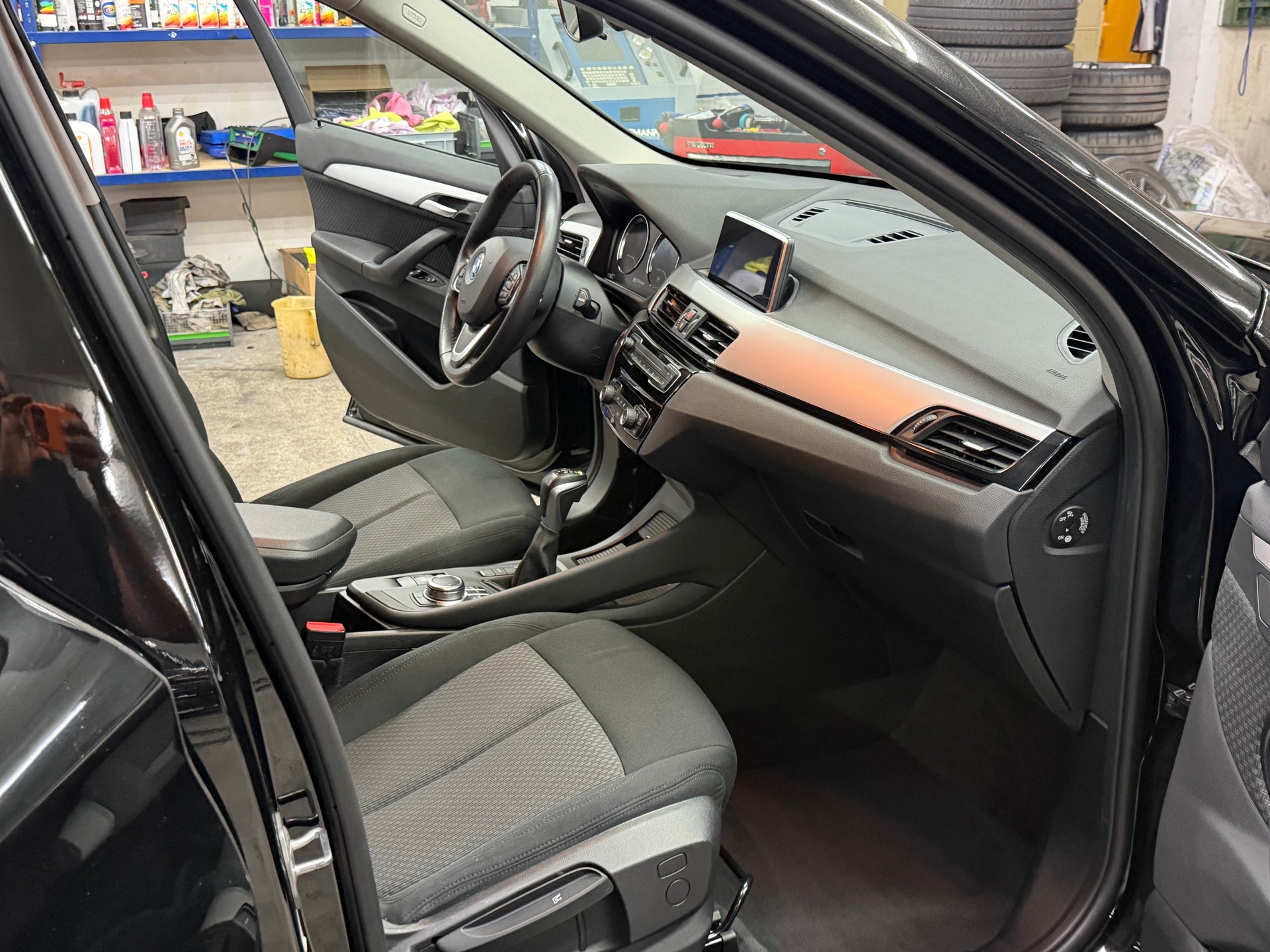 BMW X1 xDrive 25e Steptronic-image-4