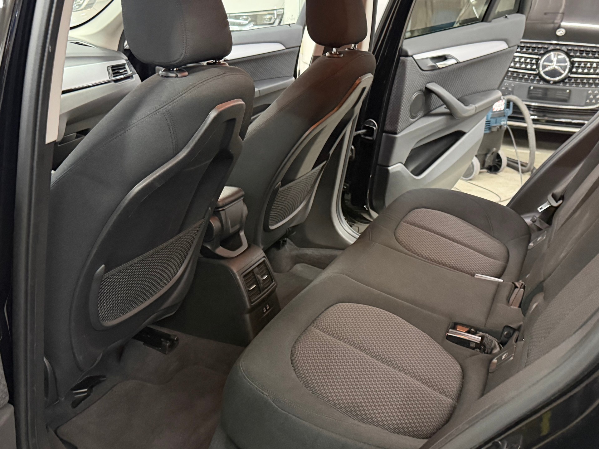 BMW X1 xDrive 25e Steptronic-image-9