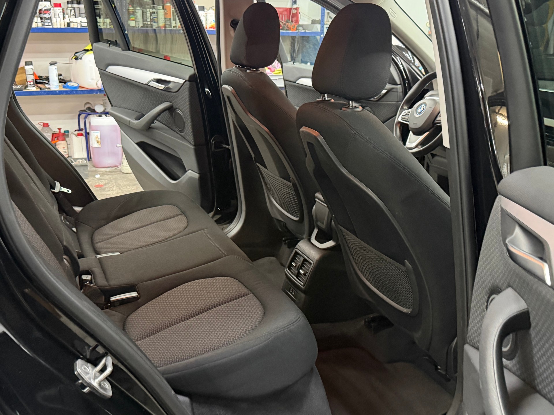 BMW X1 xDrive 25e Steptronic-image-12