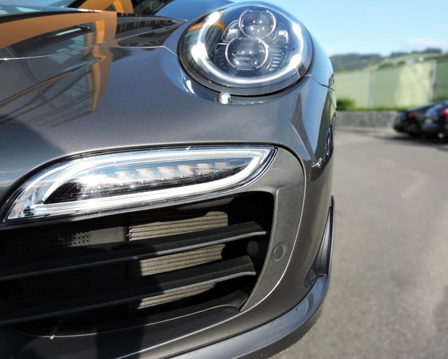 PORSCHE 911 Coupé 3.8 Turbo S PDK-image-7