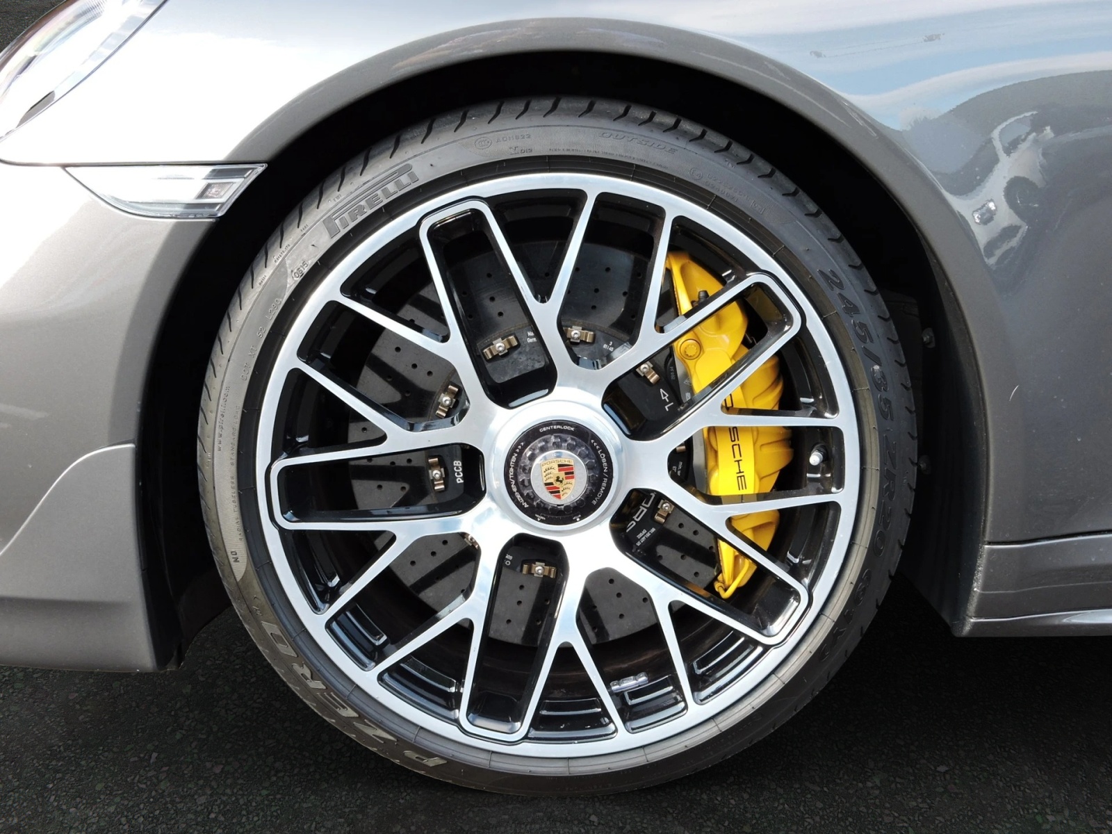 PORSCHE 911 Coupé 3.8 Turbo S PDK-image-8