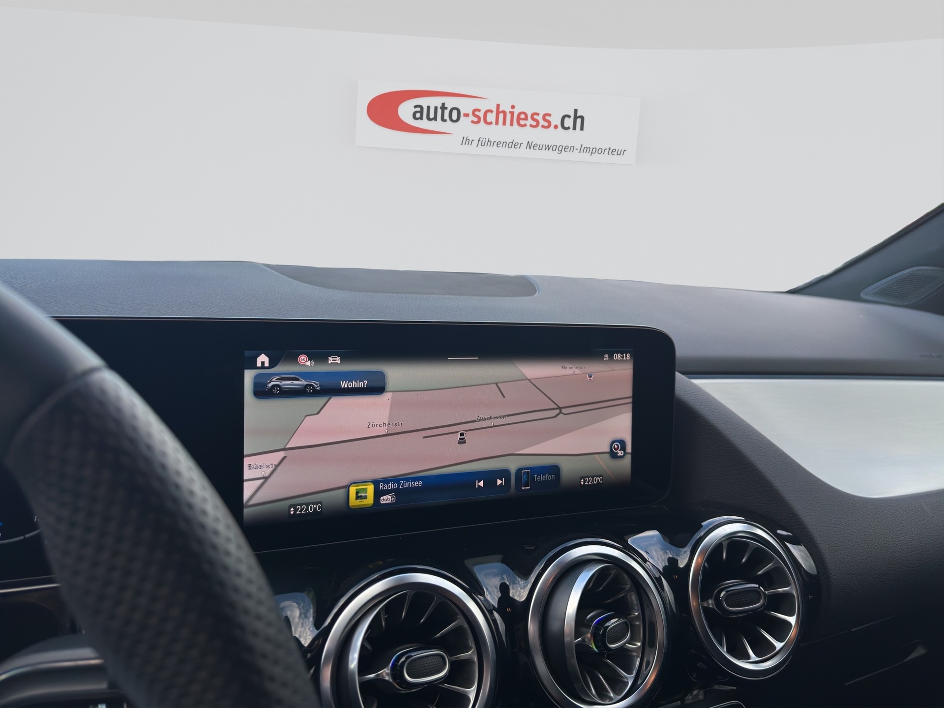 MERCEDES-BENZ GLA 220d 4Matic 8G-DCT AMG Line Night-image-7