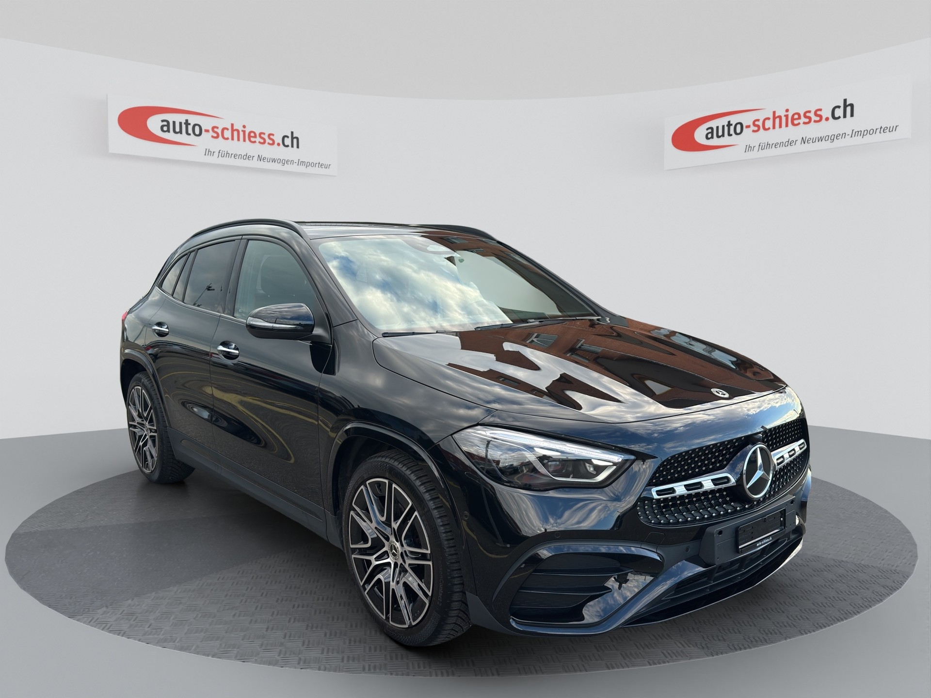 MERCEDES-BENZ GLA 220d 4Matic 8G-DCT AMG Line Night