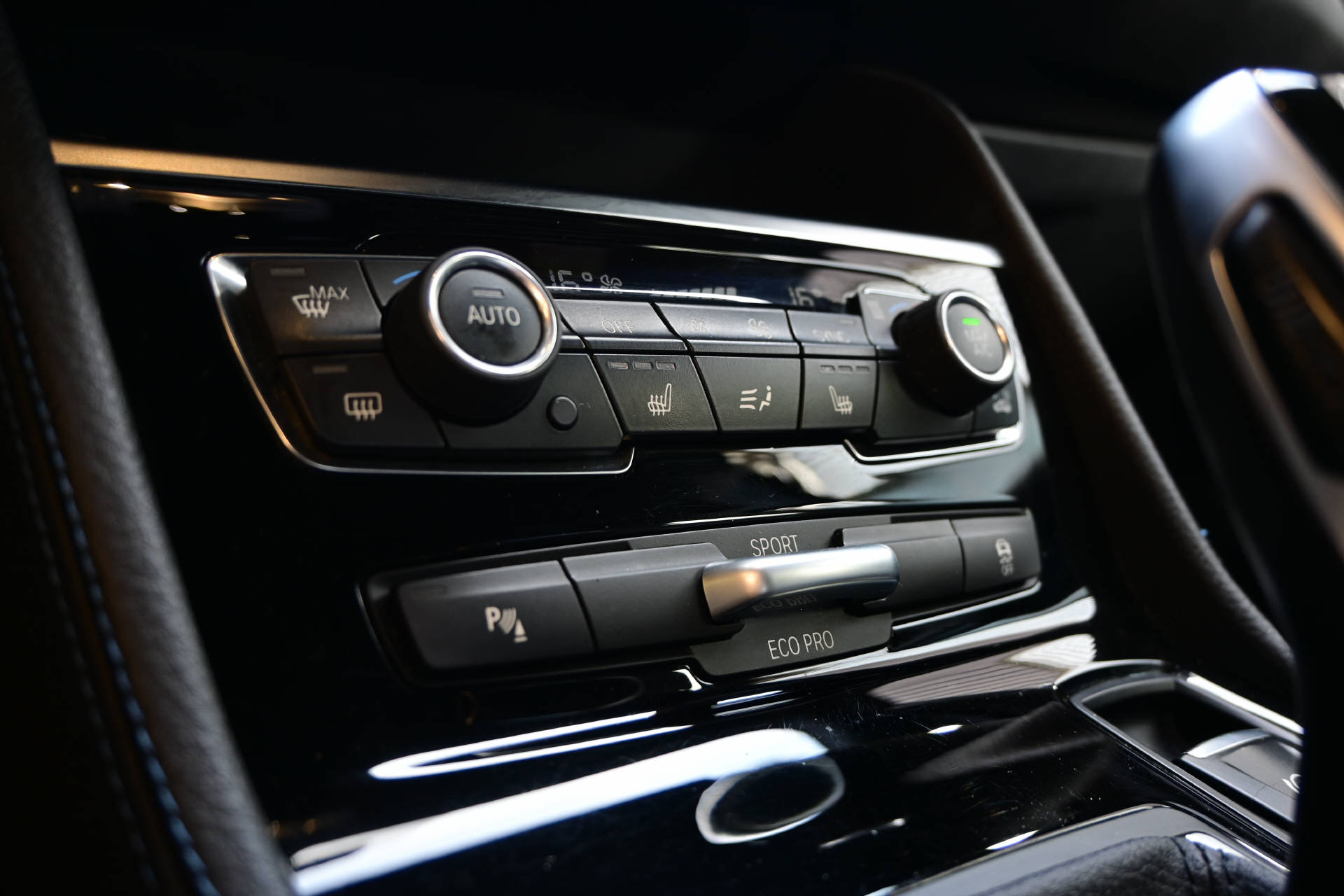 BMW 218d xDrive SAG Active Tourer *M-Sportpaket*-image-14