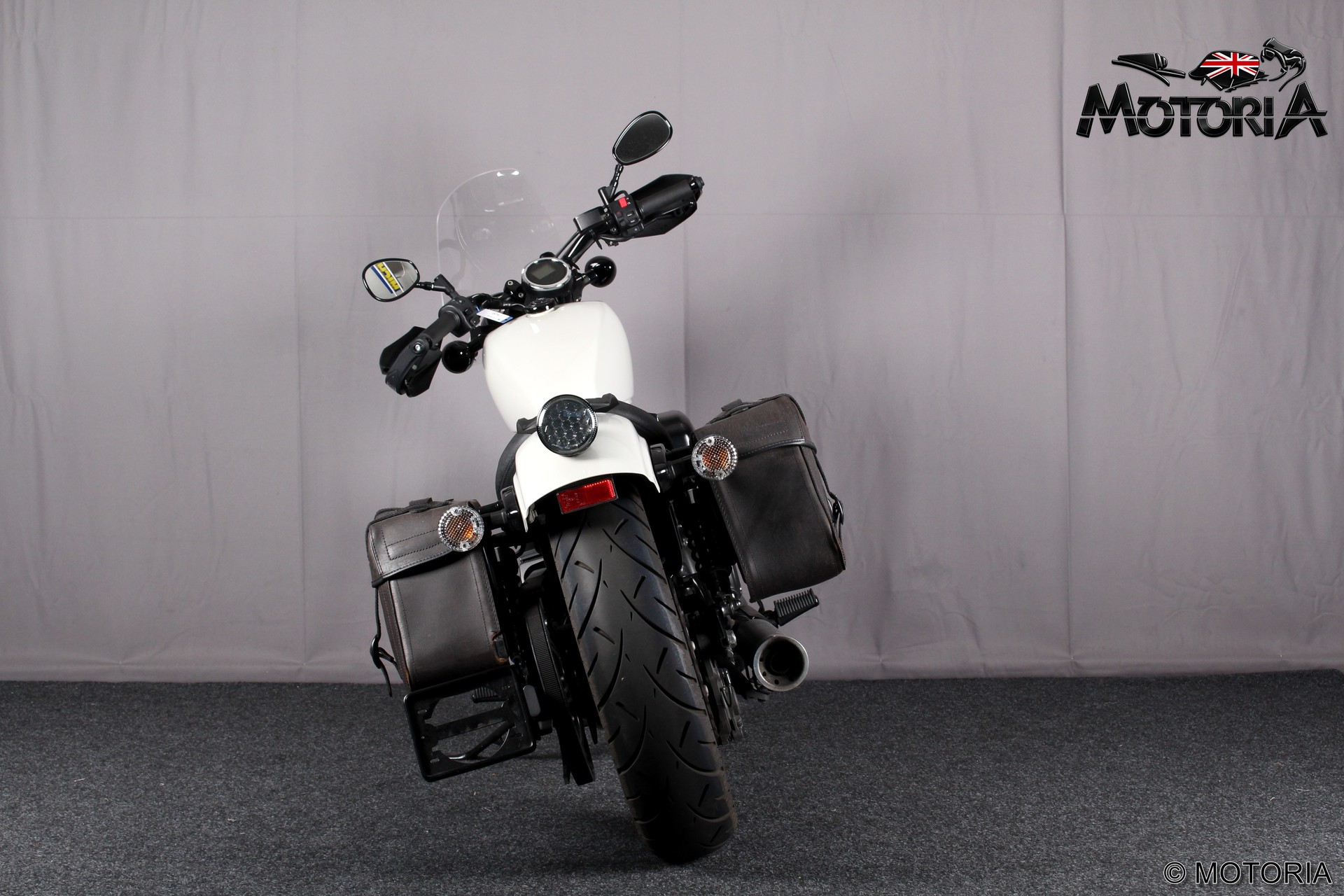 YAMAHA XVS 950 A Midnight Star-showroom-element-3