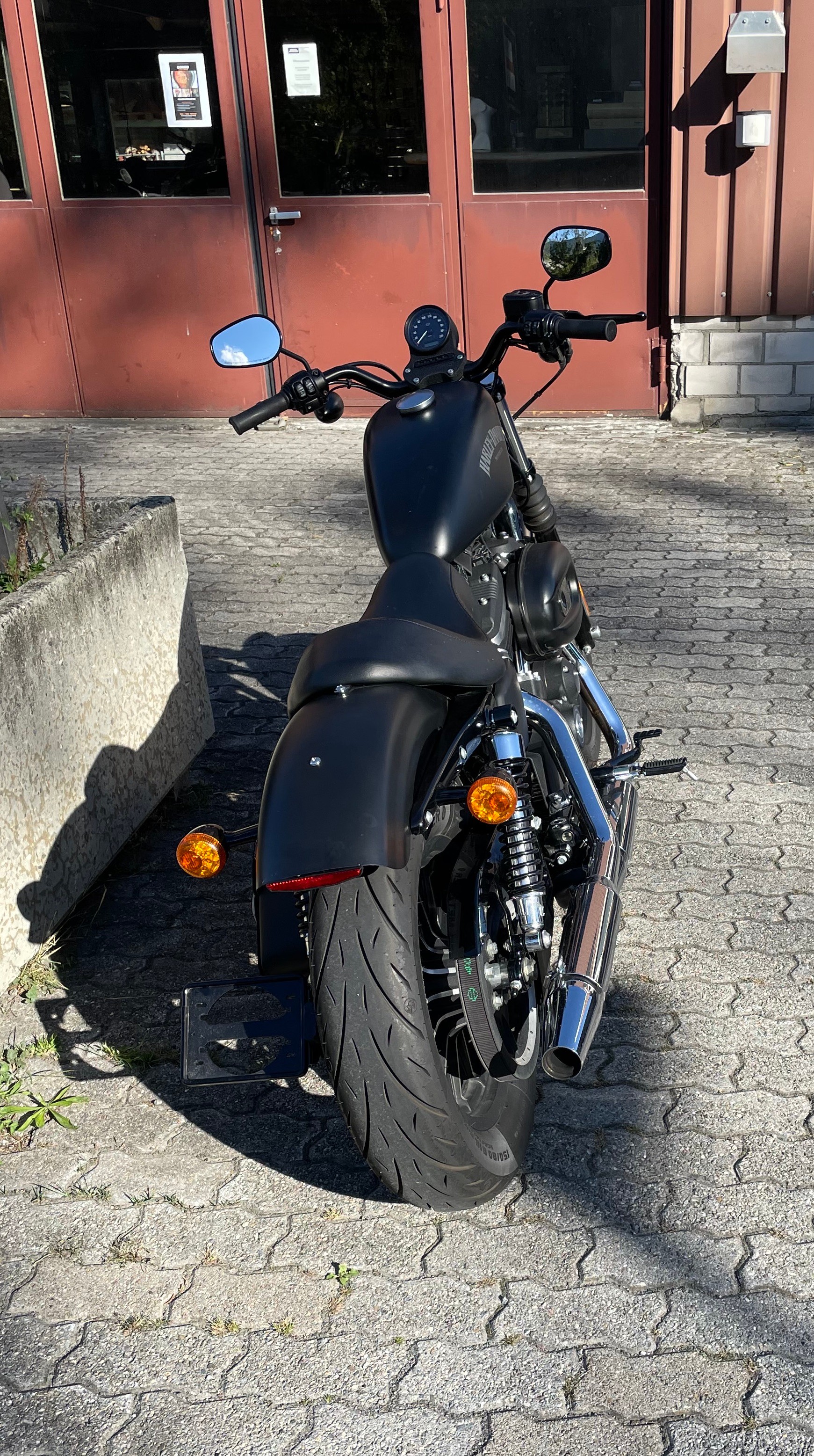 HARLEY-DAVIDSON XL 883 N Sportster Iron ABS-image-4