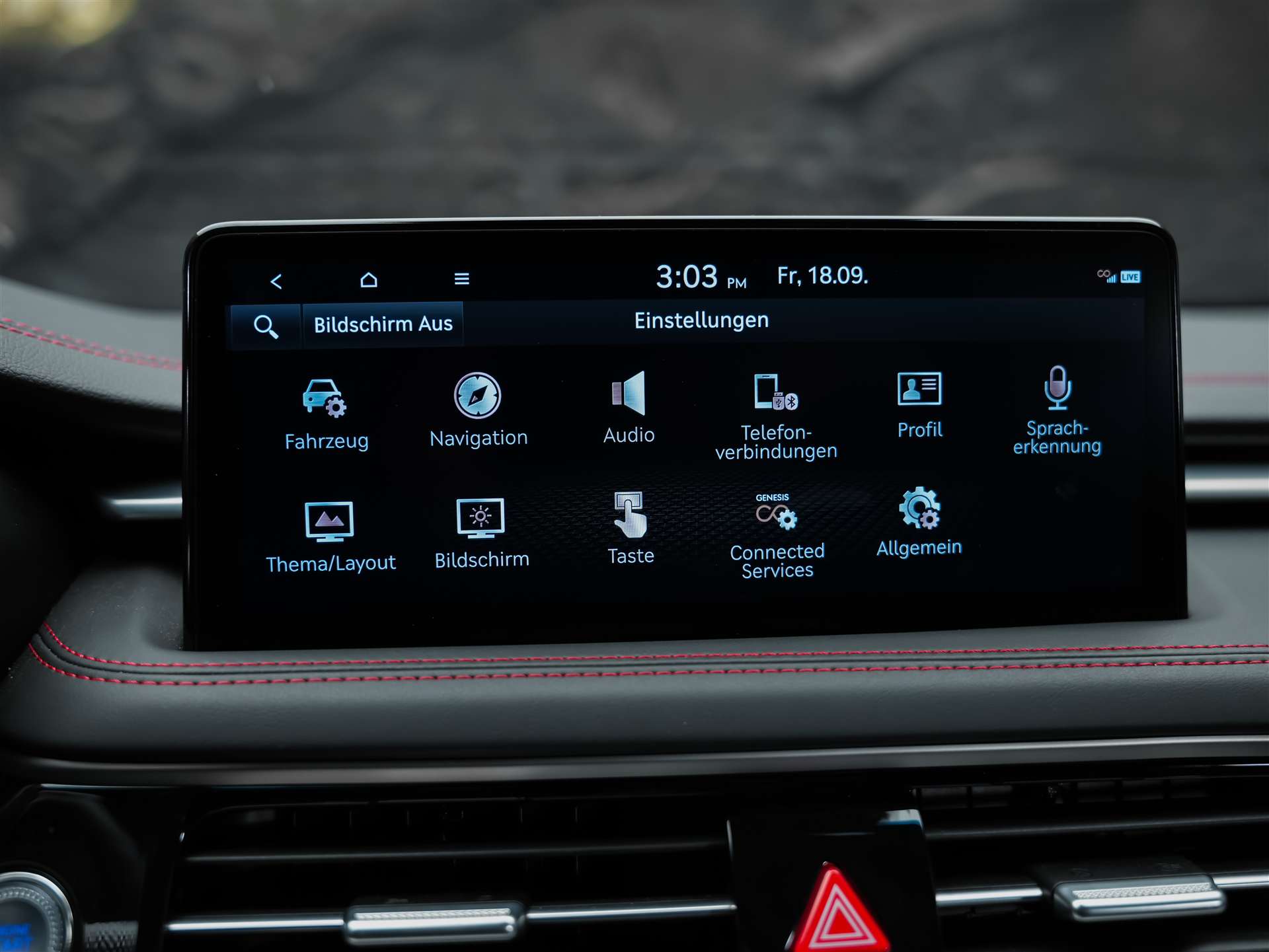 GENESIS G70 2.0 TGDI Sport AT8 AWD *ALL BLACK*Werksgarantie*Lenkradheizung*Sitzbelüftung*Head-Up*-image-37