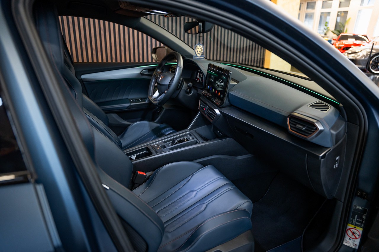 CUPRA LEON ST 2.0 TSI VZ CUP DSG 4Drive-image-15