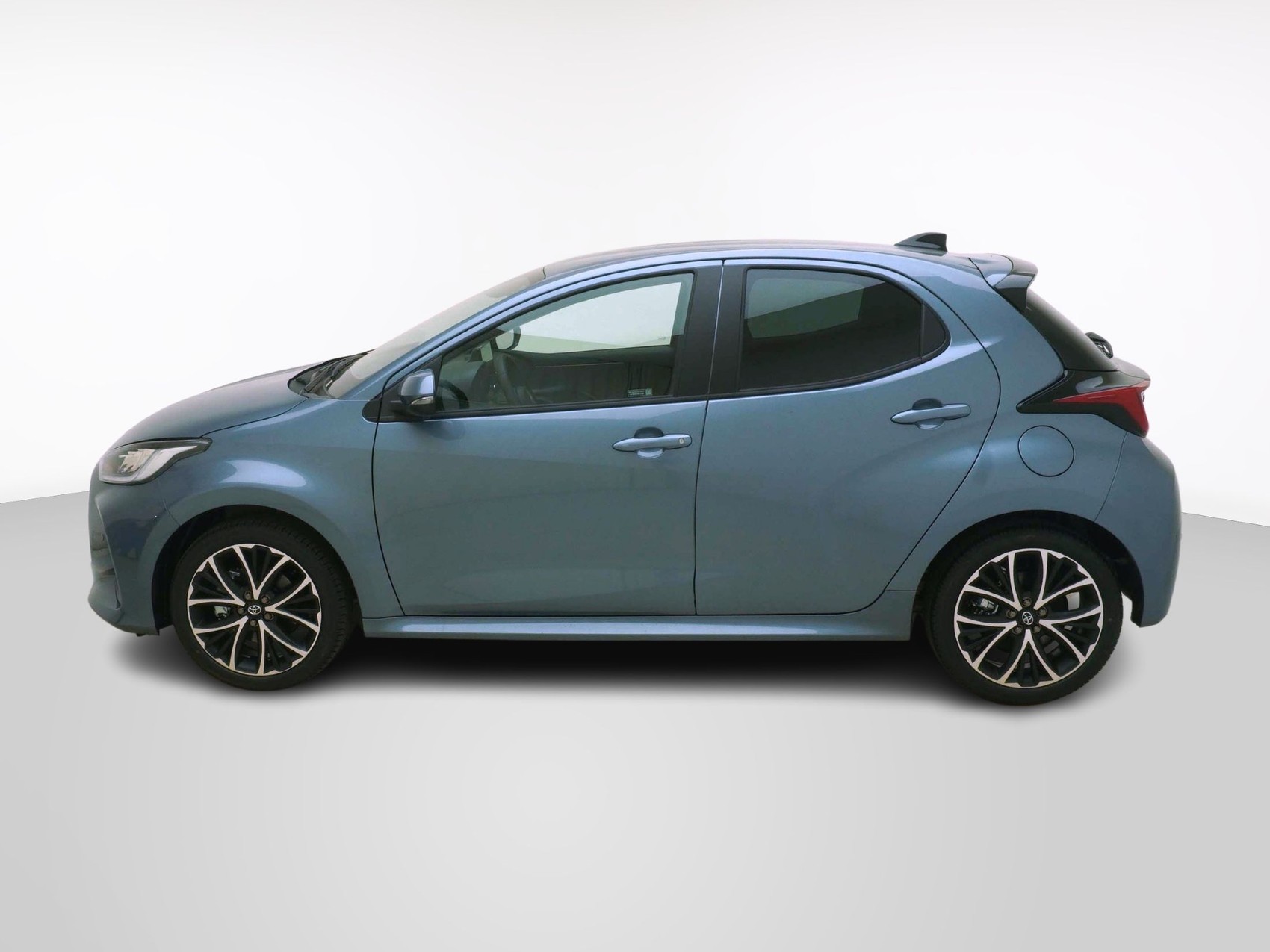 TOYOTA Yaris 1.5 VVT-i HSD Trend-showroom-element-1