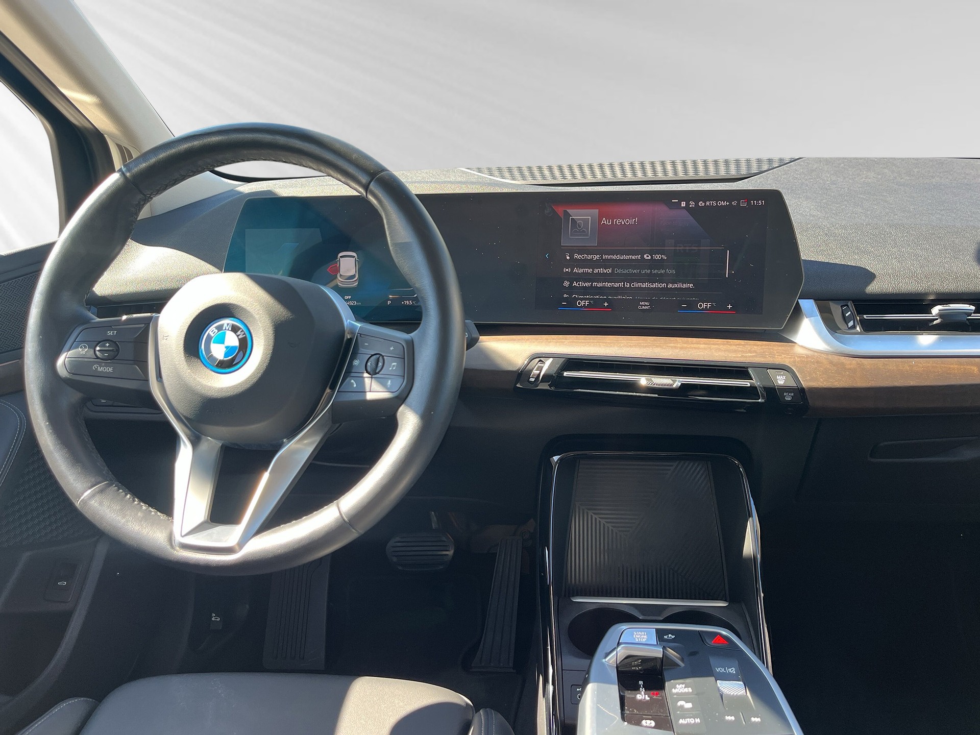 BMW 225e xDrive Active Tourer Luxury Line-image-5
