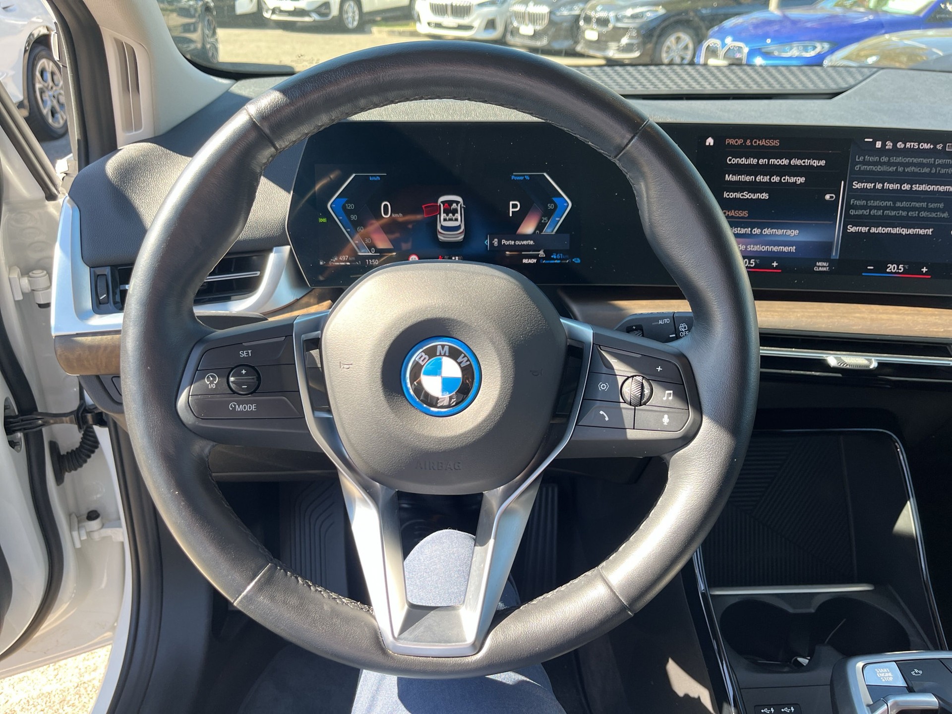 BMW 225e xDrive Active Tourer Luxury Line-image-11