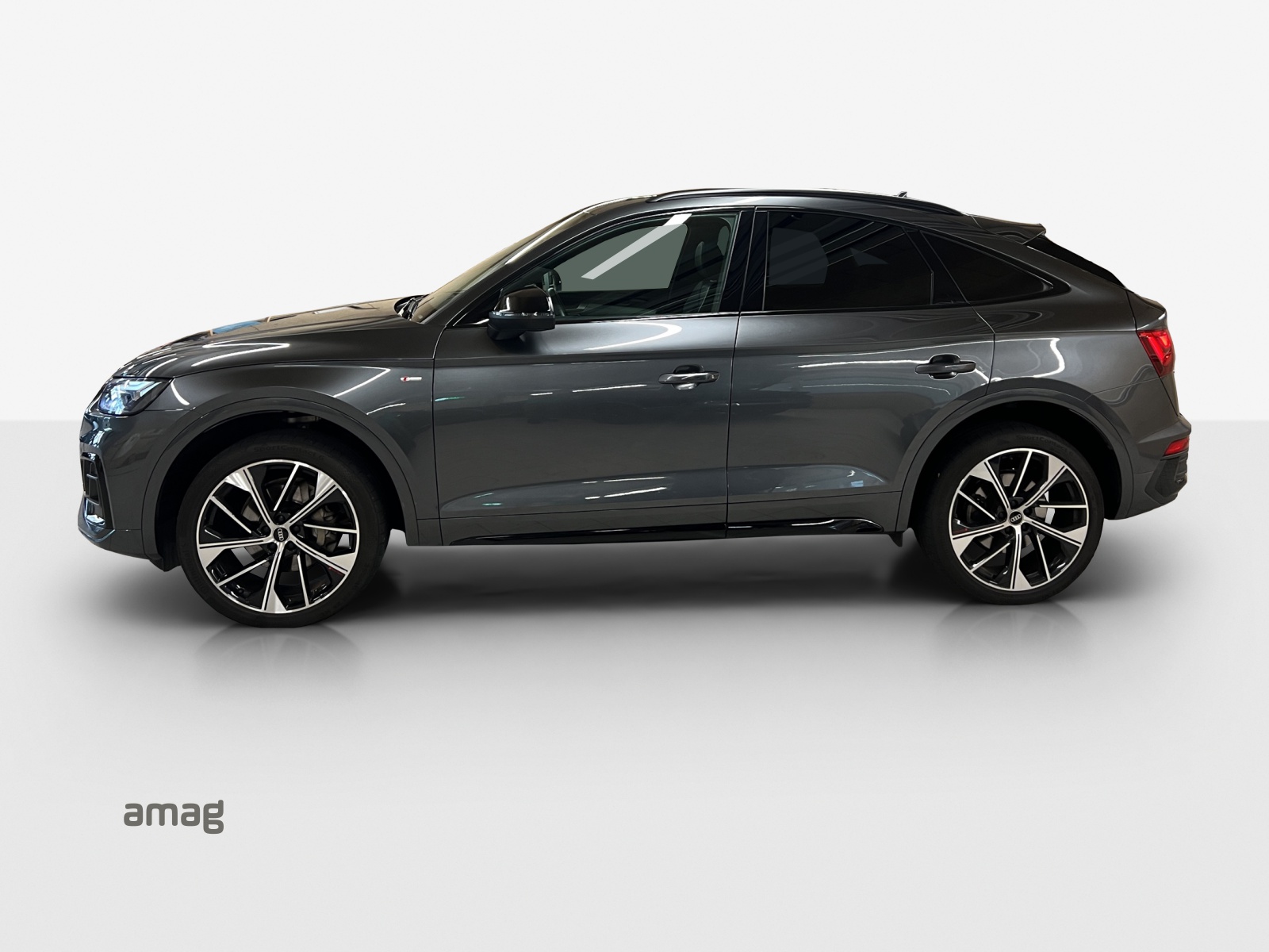 AUDI Q5 Sportback 40 TDI Blackedition quattro S-tronic-showroom-element-1